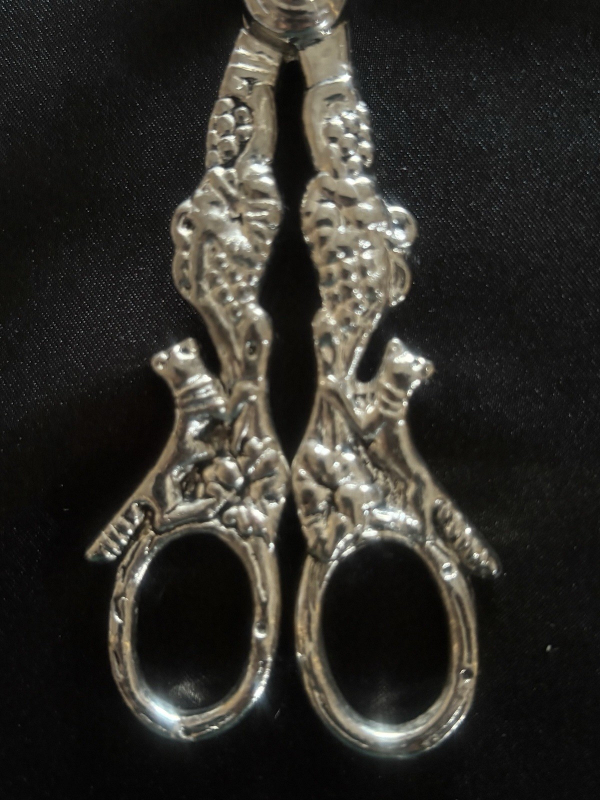 Vintage Silver Plated Grape Shears With Ornate Handles Vine And Fox Motif
