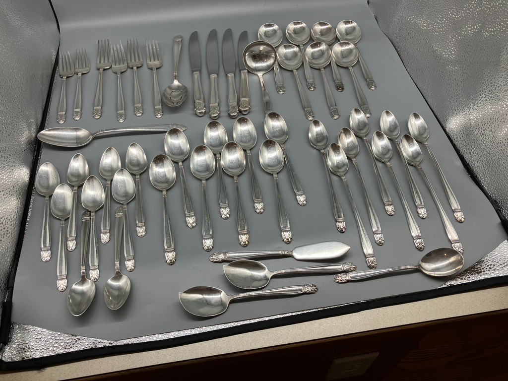 GROUP OF 49 HOLMES AND EDWARDS DANISH PRINCESS SILVER PLATE FLATWARE PIECES