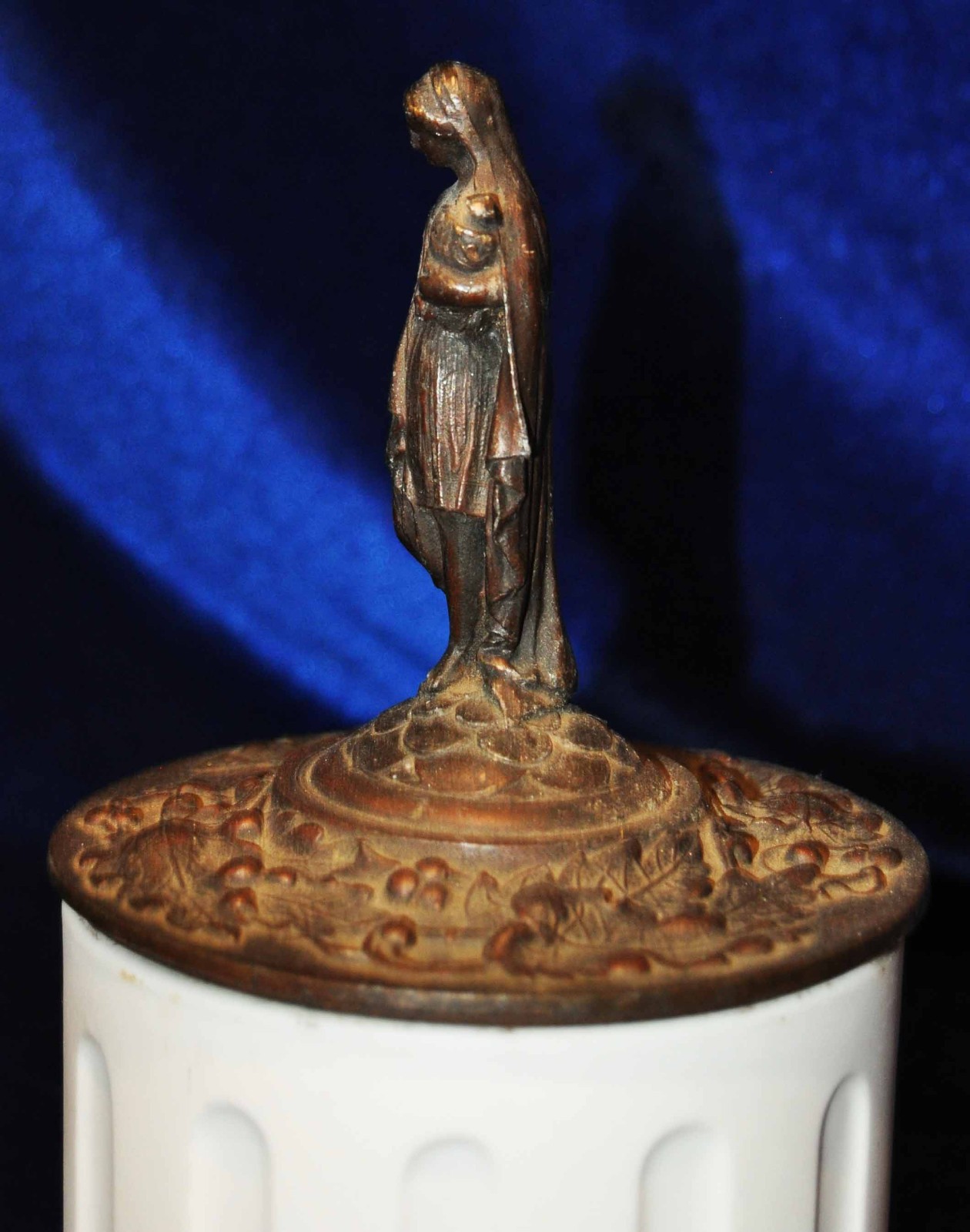 FRENCH BRONZE NEOCLASSICAL LADY ORMOLU BISQUE PORCELAIN GREEK ROMAN COLUMN