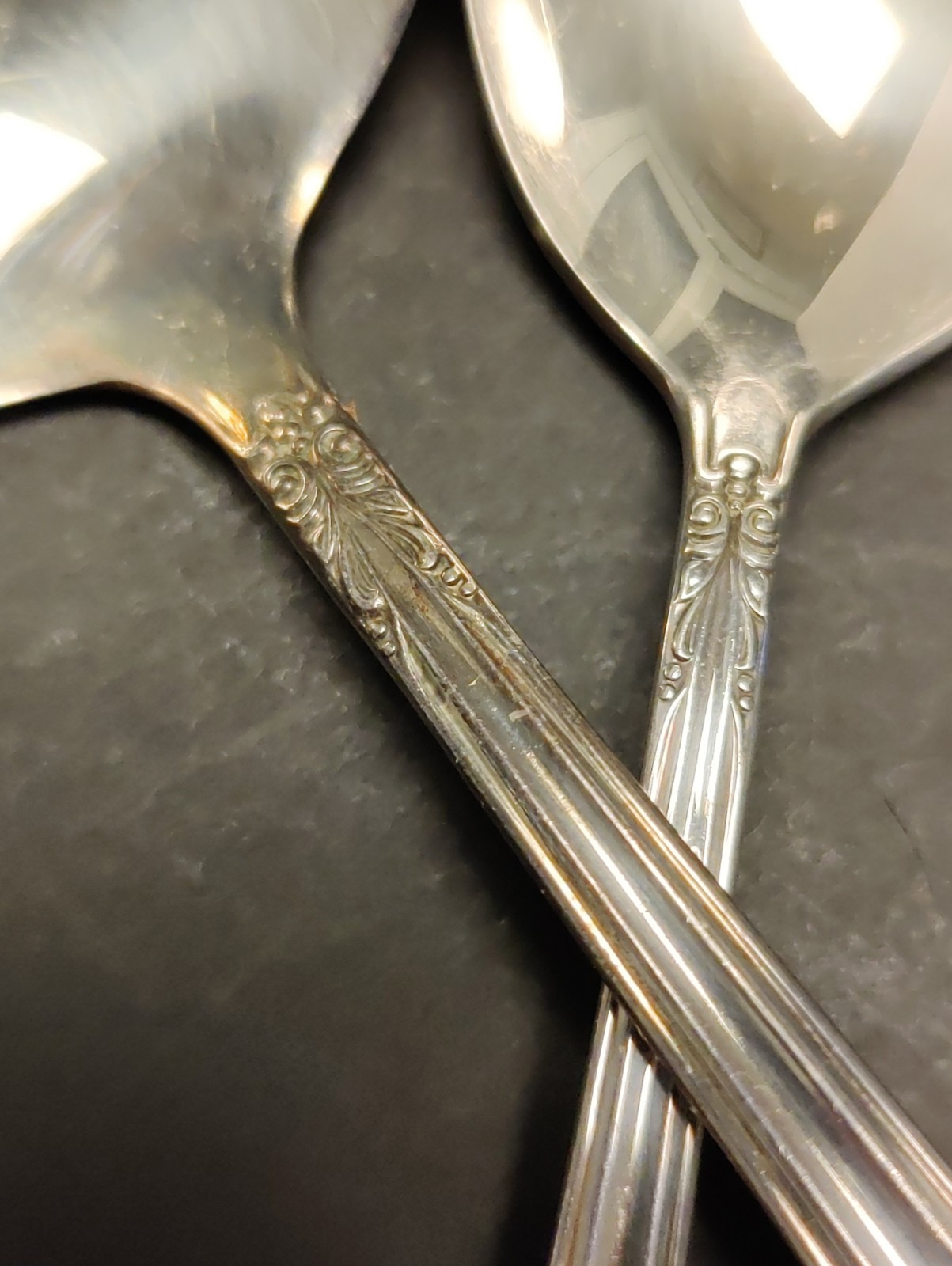 MAY QUEEN -HOLMES & EDWARDS -Silverplate 6 Serving Pieces Fork Spoons Gravy 1951