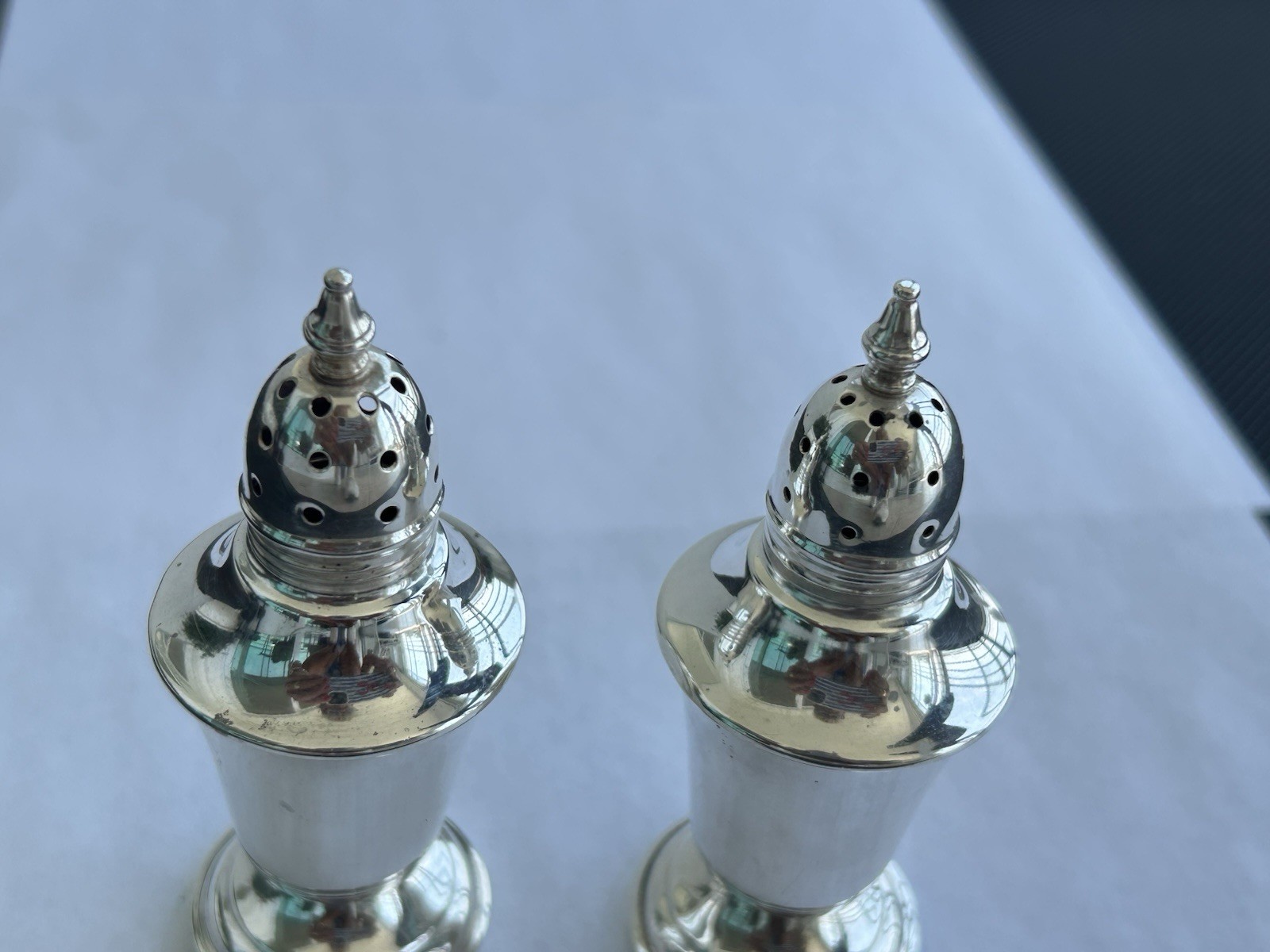 Frank M Whiting Sterling Silver Salt & Pepper Shakers Pattern #841 Fluted 4″ 61g