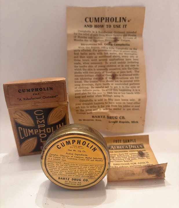 LOT OF 19 ORIGINAL ANTIQUE PACKAGES AND PRODUCTS