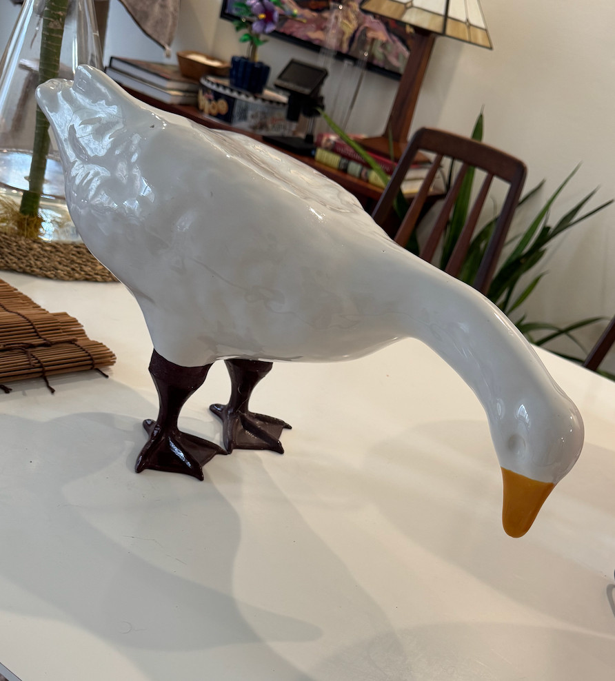 Vintage Italian Ceramic Goose. Good condition.