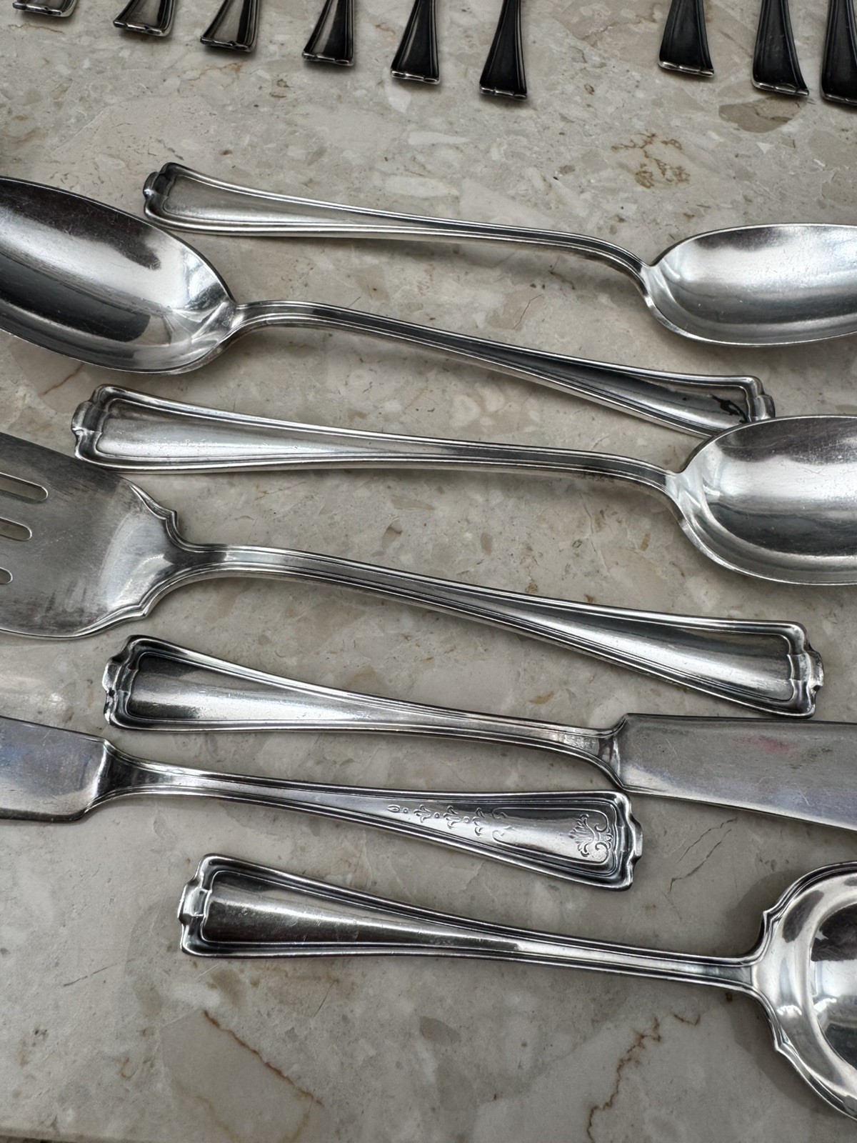 Vtg 1847 ROGERS BROS 83Pc Cromwell 1912 Silver Plate Flatware Place Settings