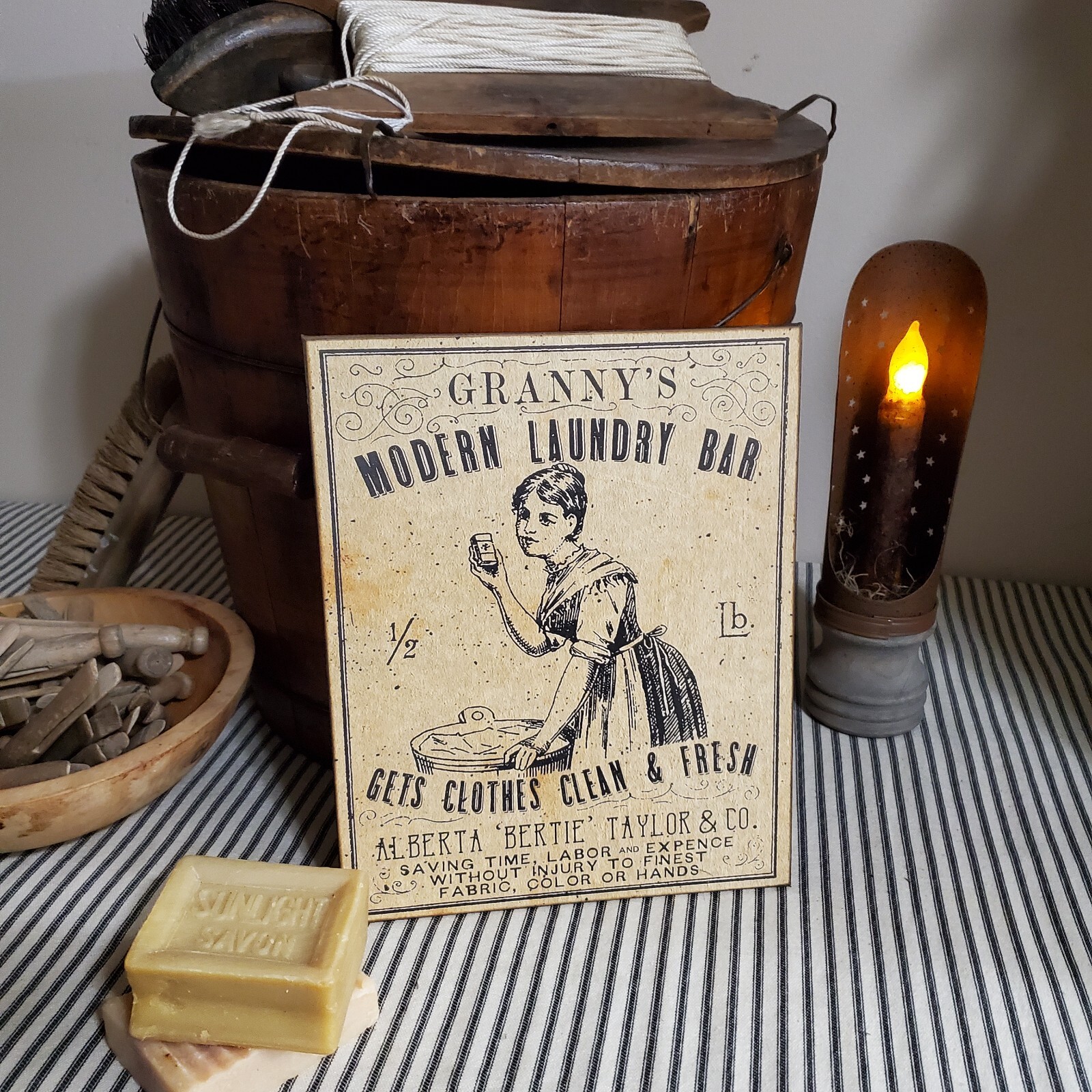 OLD PRIMITIVE VINTAGE VICTORIAN STYLE GRANNYS LAUNDY SOAP BAR WASH CLOTHES SIGN