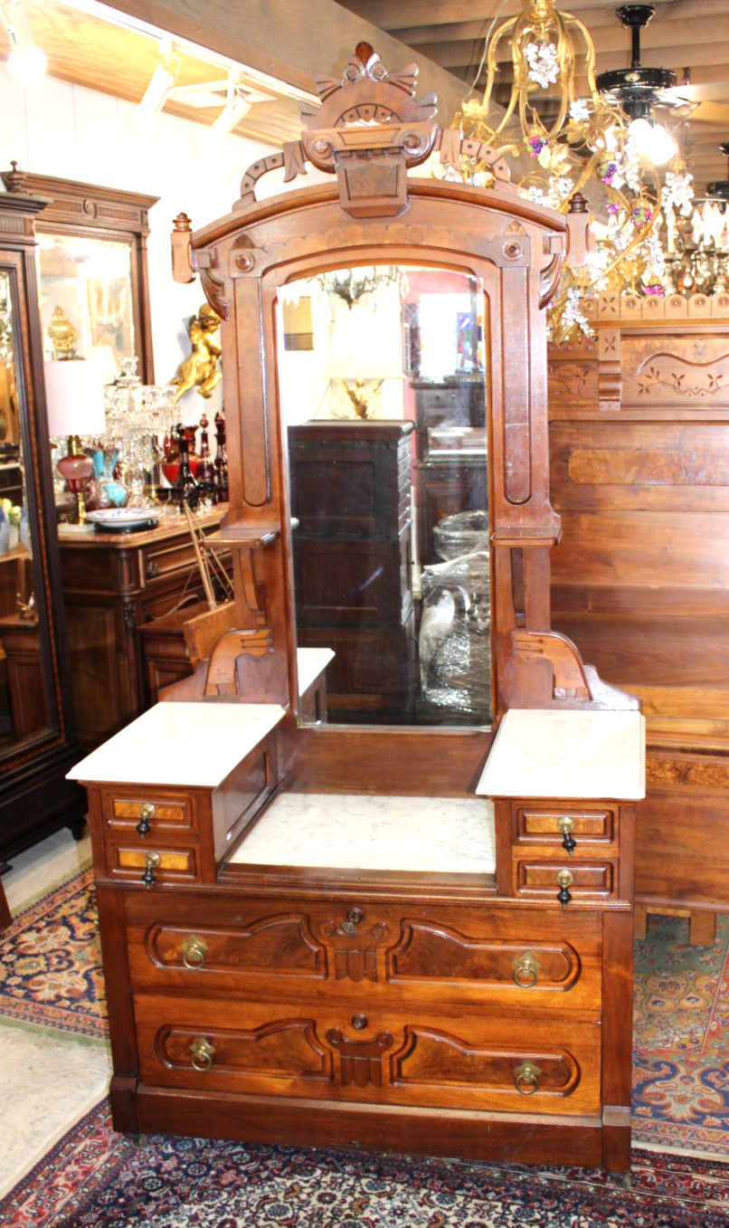 American Antique Eastlake Victorian Mahogany Dresser / Vanity