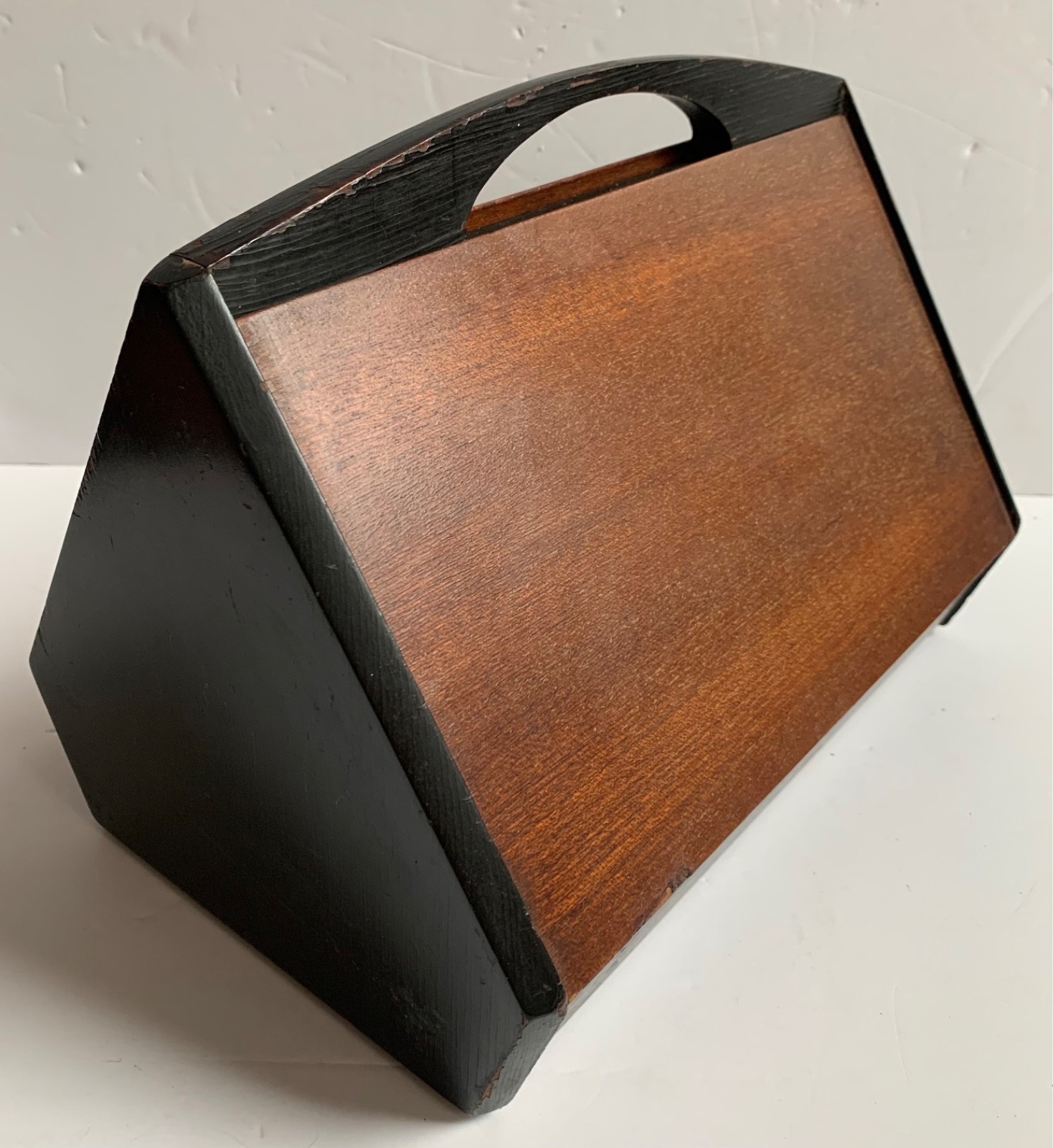 VINTAGE MID CENTURY TEAK PYRAMID BOX DROPPED SIDES WOODEN STORAGE TRAY & HANDLE