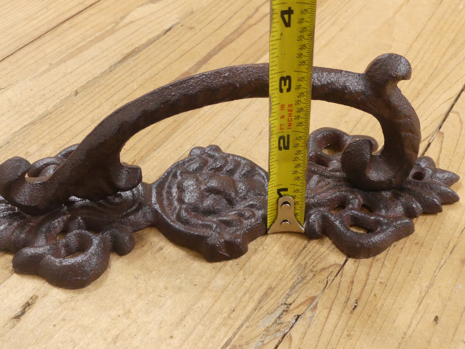 2 LARGE HANDLES RUSTIC CAST IRON BARN DOOR HANDLES SHED GATE PULLS FANCY 8 1/2″