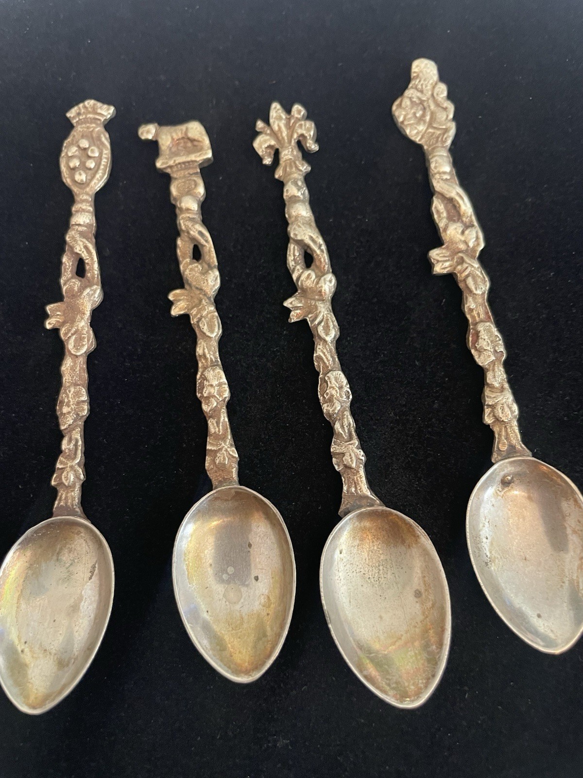 VTG Italy Montagnani Spoon Souvenir Lot of 5 ORNATE DESIGNS Lion Bear Shield