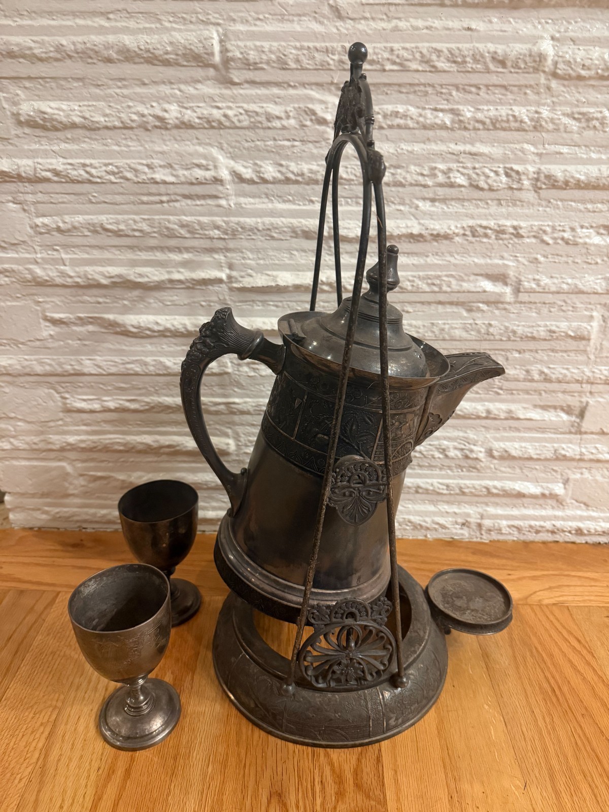 HARTFORD Quadruple Silverplate Victorian TILTING Water PITCHER Stand Goblets 425