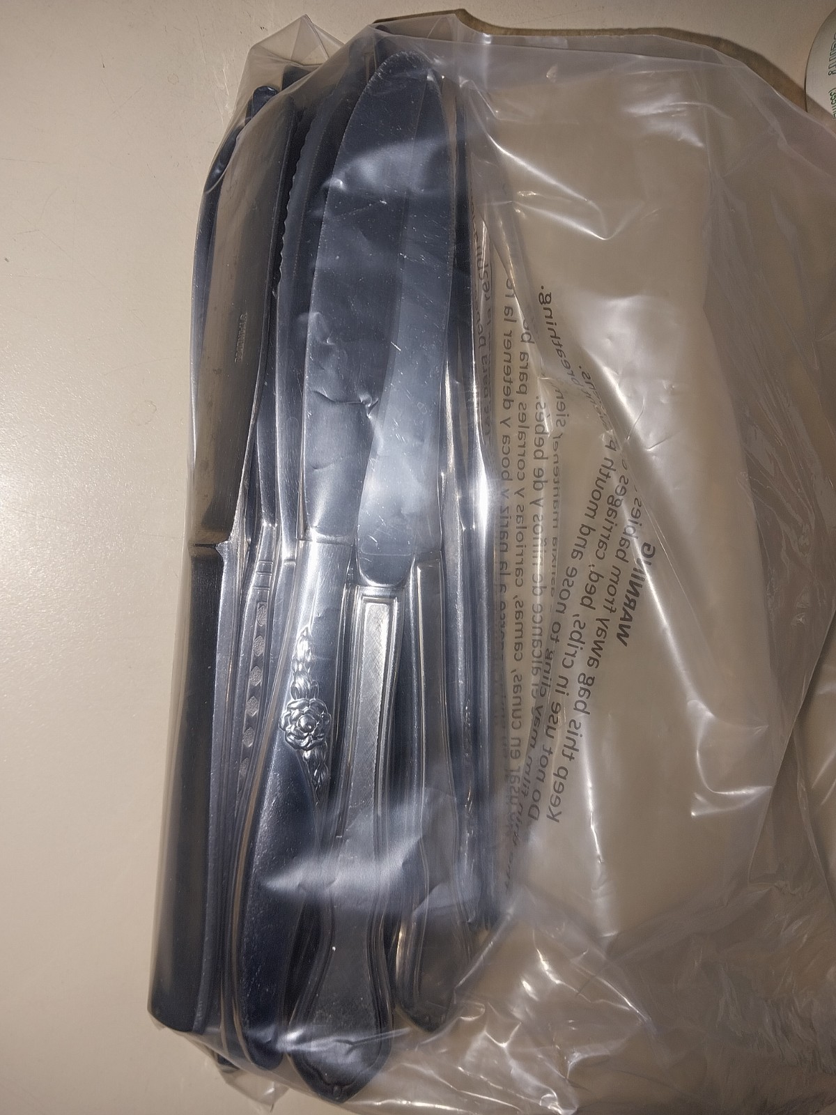 mixed lot of dinner knives used stainless steel used