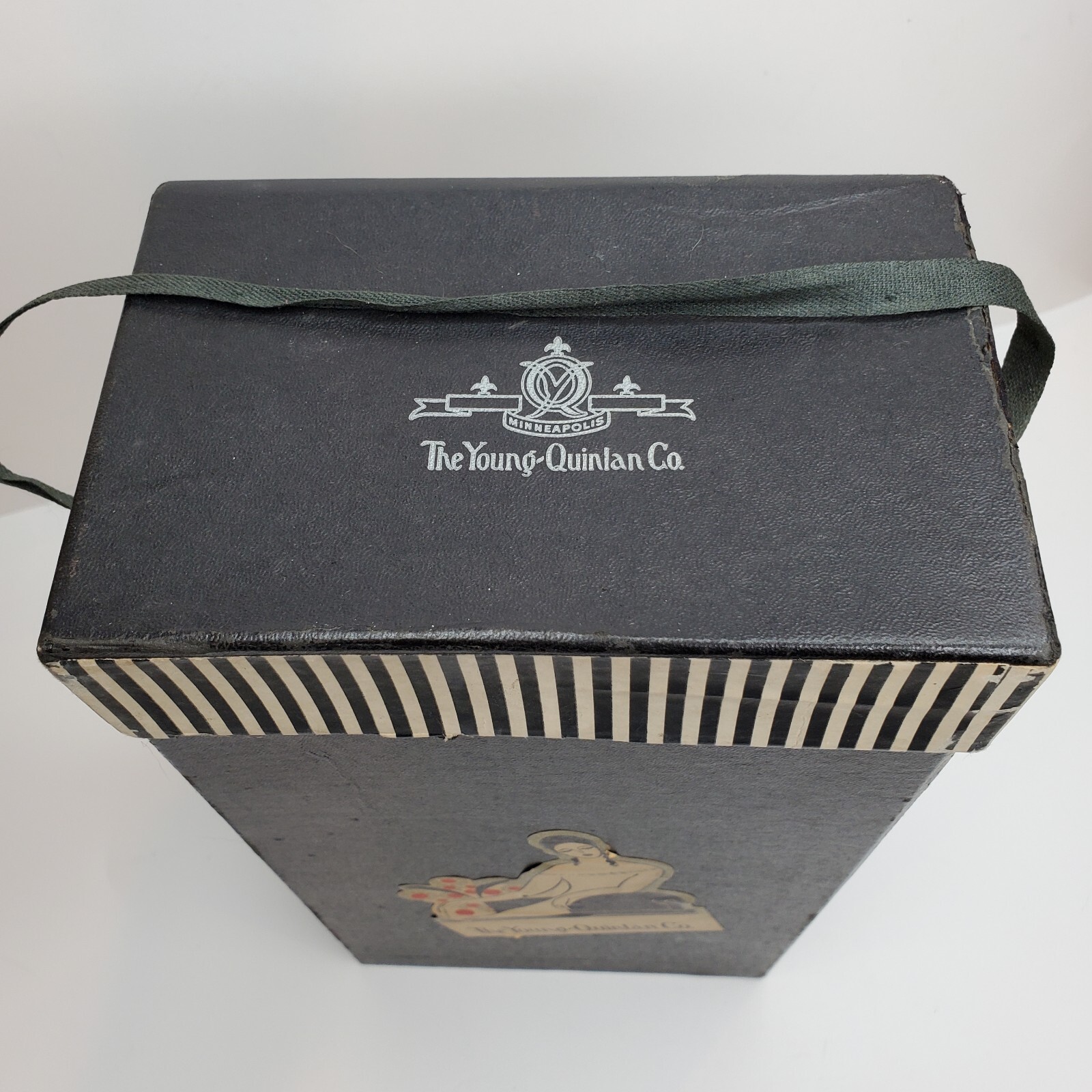 RATEAU Design Art Deco Label Young Quinlan Co. Rothschild Mpls MN Shoe Box