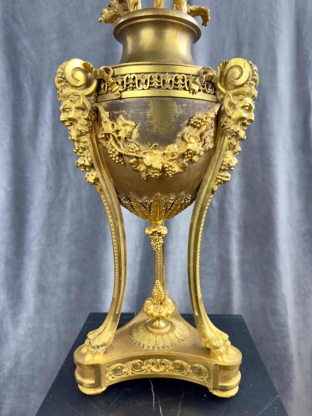 French Henry Dasson et Cie Gilt Bronze Seven-Light Poppy Candelabra 1885