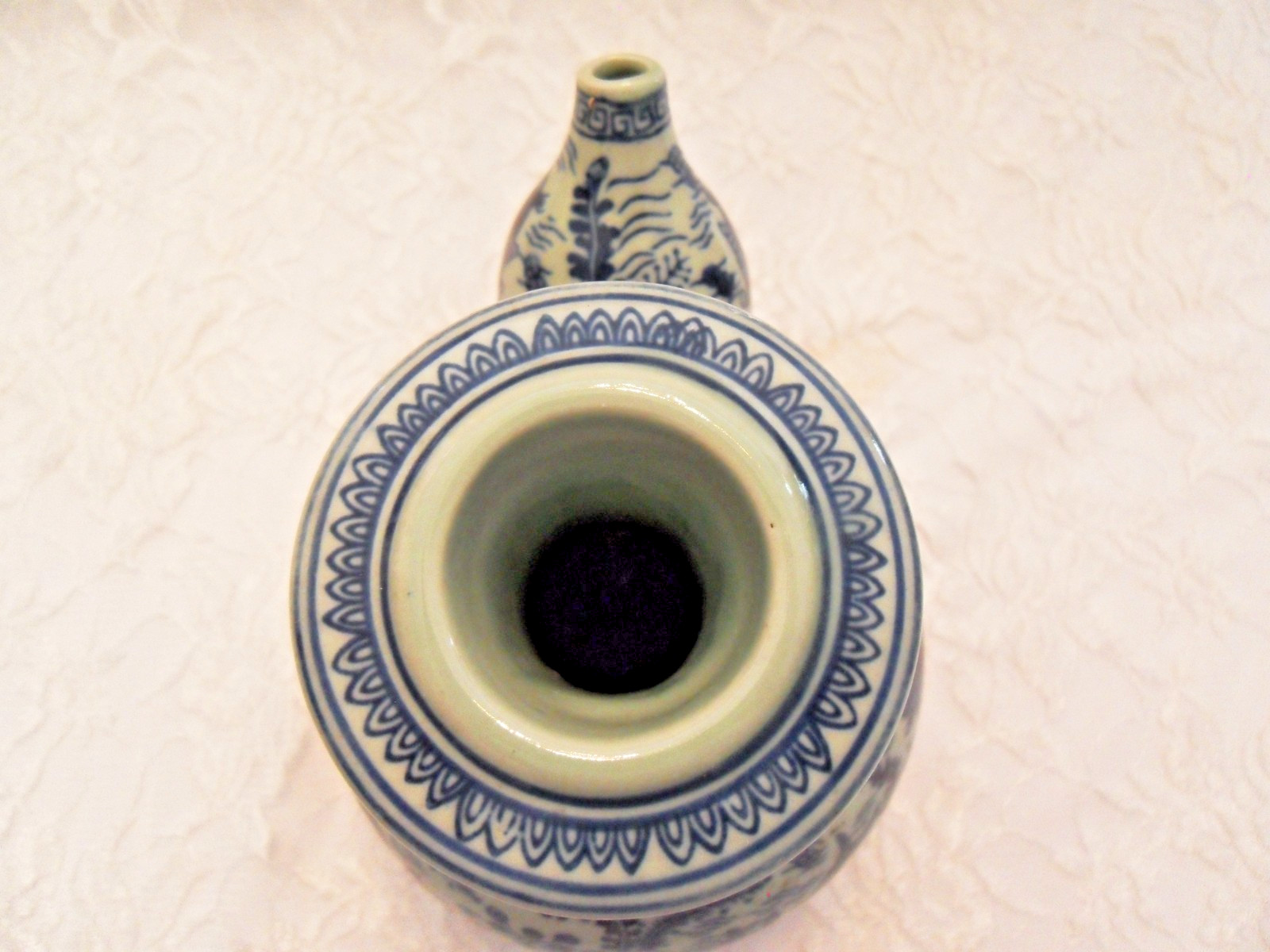 MING STYLE CHINESE POURING VESSEL (Kendi) T 9 “