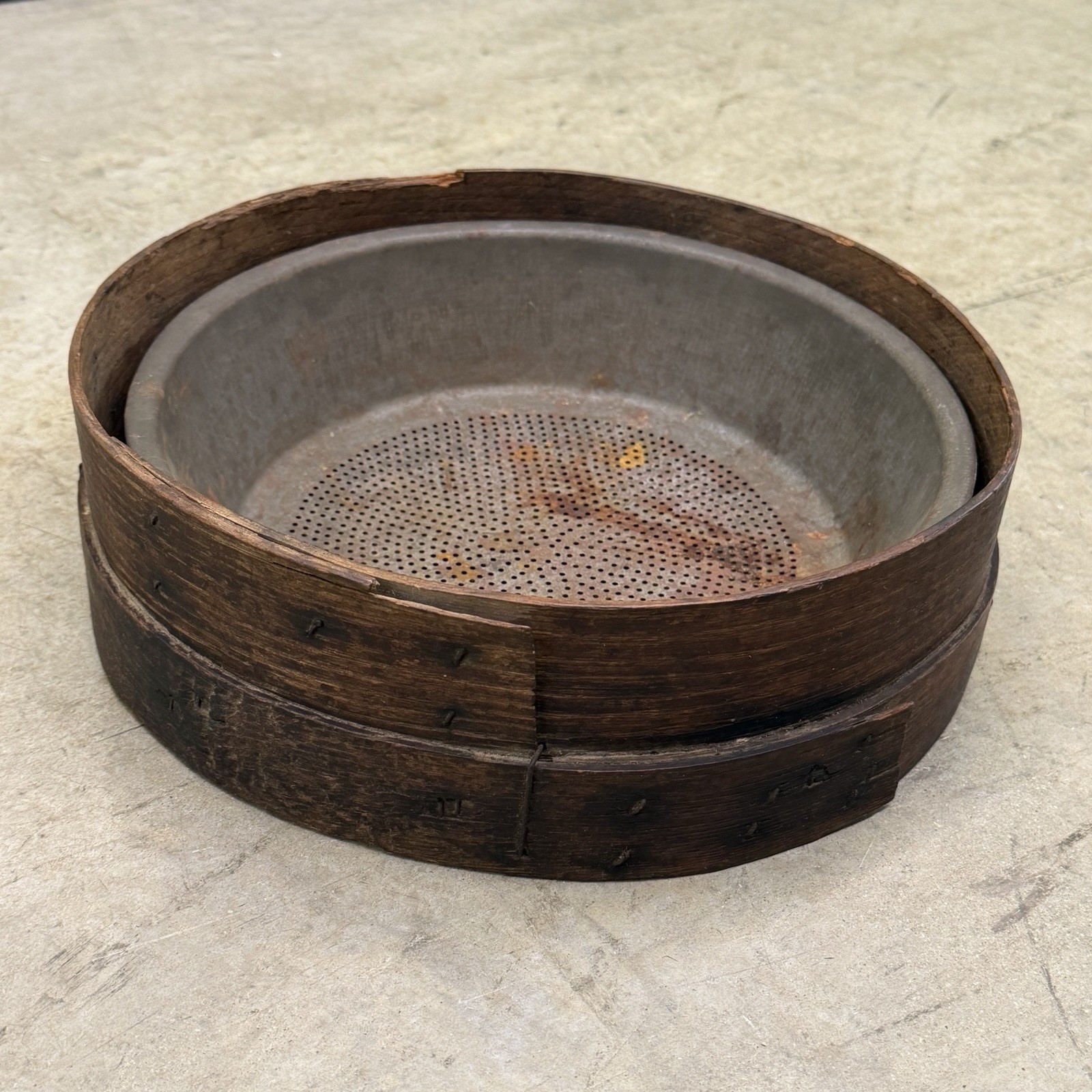 Antique American 11” Round Bentwood Grain Sieve Flour Sifter w/ Original Insert