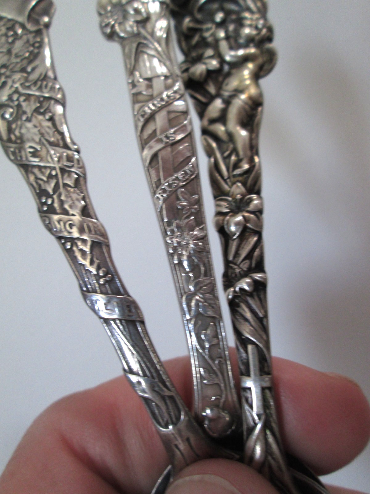 THREE Large Antique STERLING – ORNATE – SOUVENIR SPOONS 2.6 toz