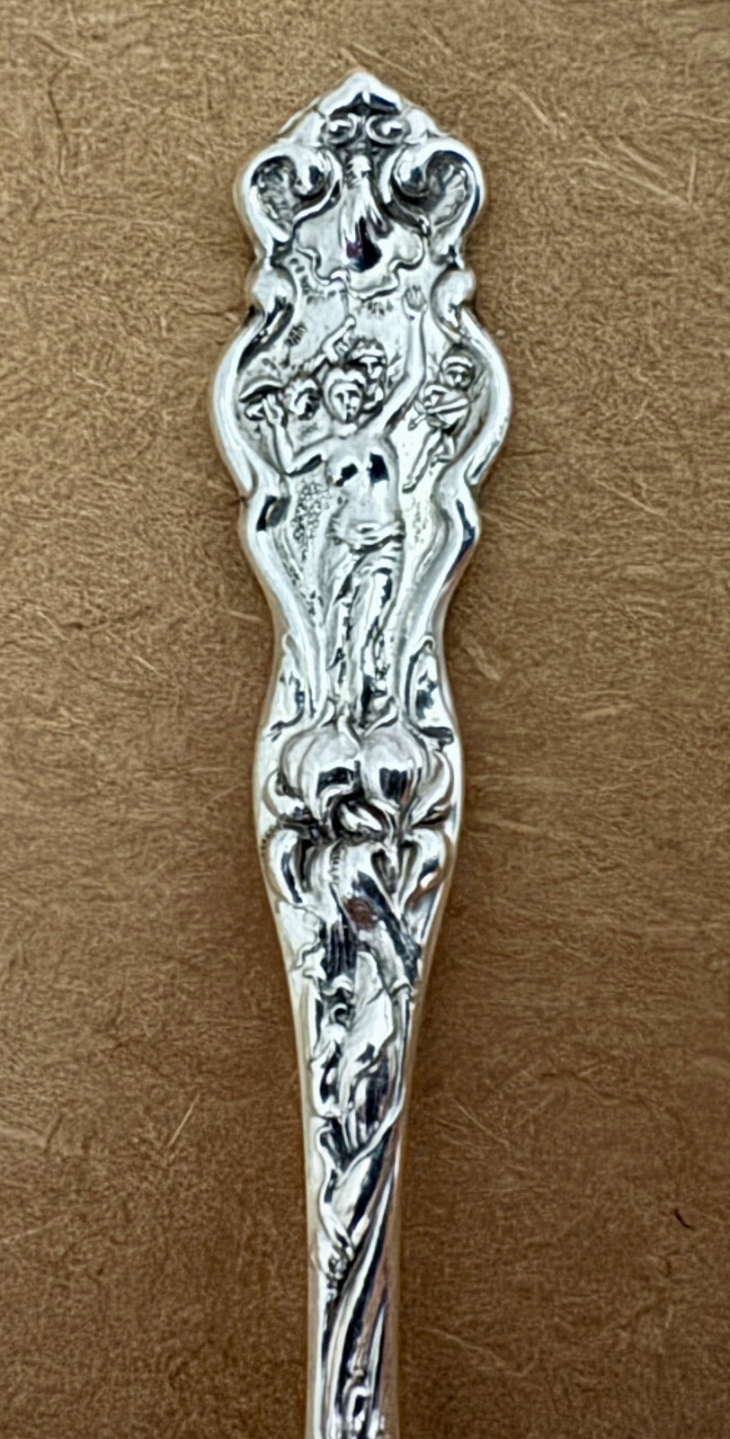 ART NOUVEAU WALLACE IRIAN 4 5/8” STERLING STRAWBERRY FORK OLD PIECE CRISP COND!!