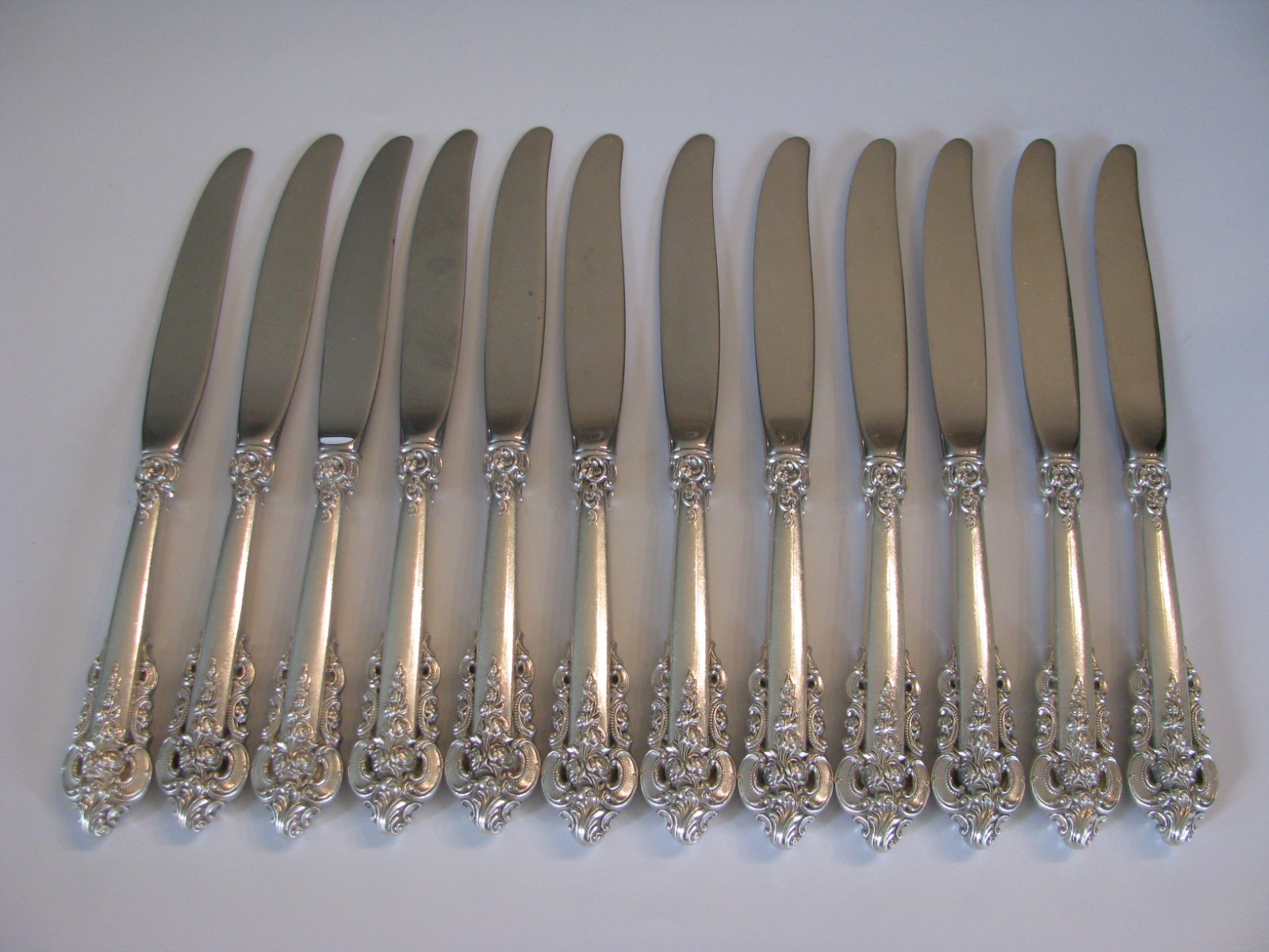 Wallace Sterling Silver Grand Baroque 8 7/8” Dinner Knife, sold individually
