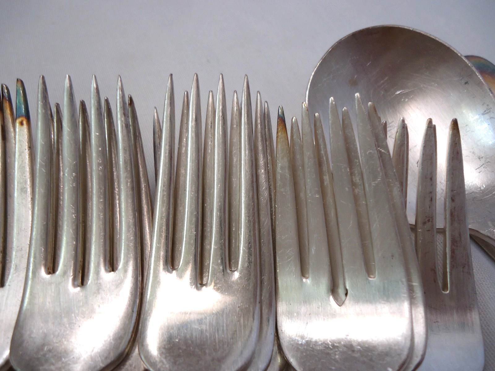 VINTAGE SILVERPLATE FLATWARE MIXED LOT BULK 120-PIECES