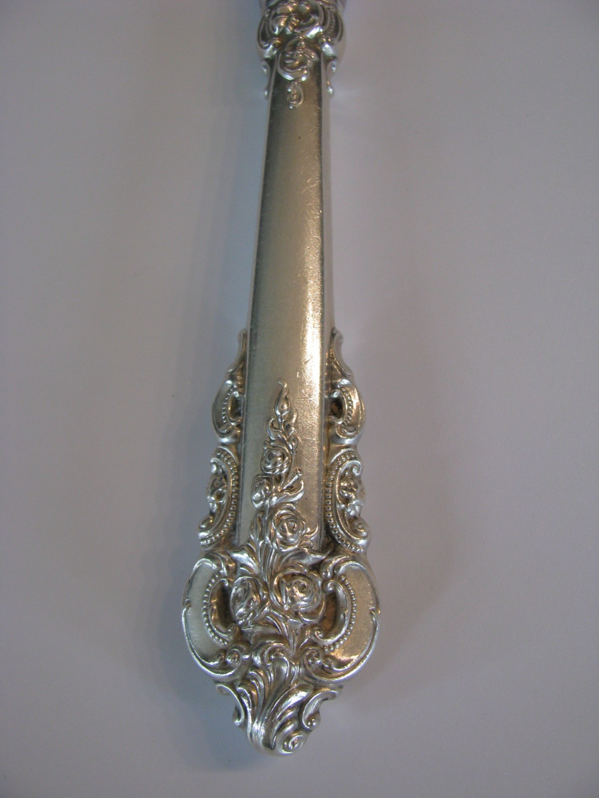 Wallace Sterling Silver Grand Baroque 8 7/8” Dinner Knife, sold individually