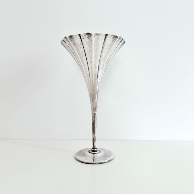 ANTIQUE STERLING SILVER TIFFANY & CO FLORIFORM FLUTED TRUMPET VASE