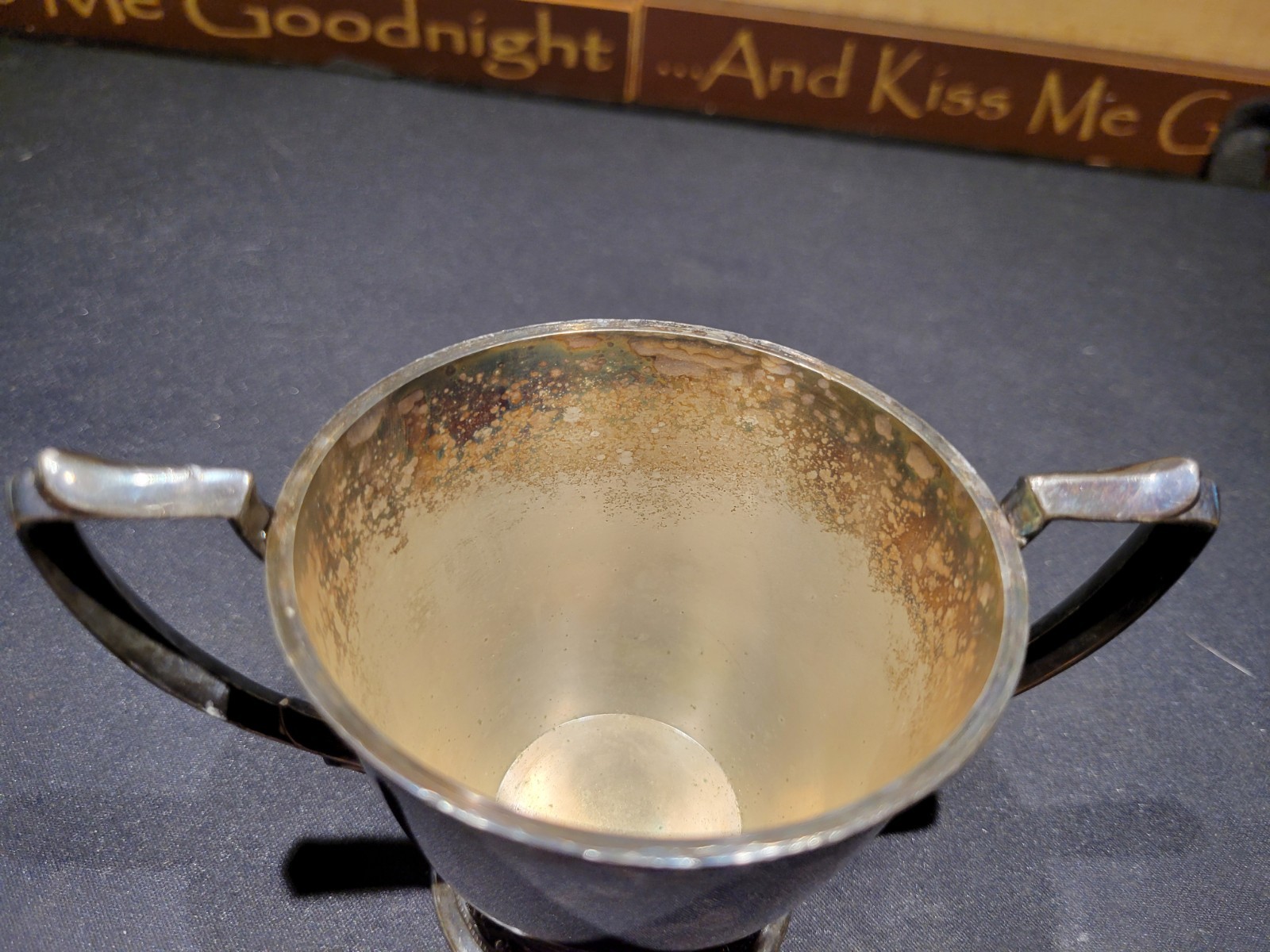 Silver-plated sugar bowl By Lakewood And Oneida Community Ltd