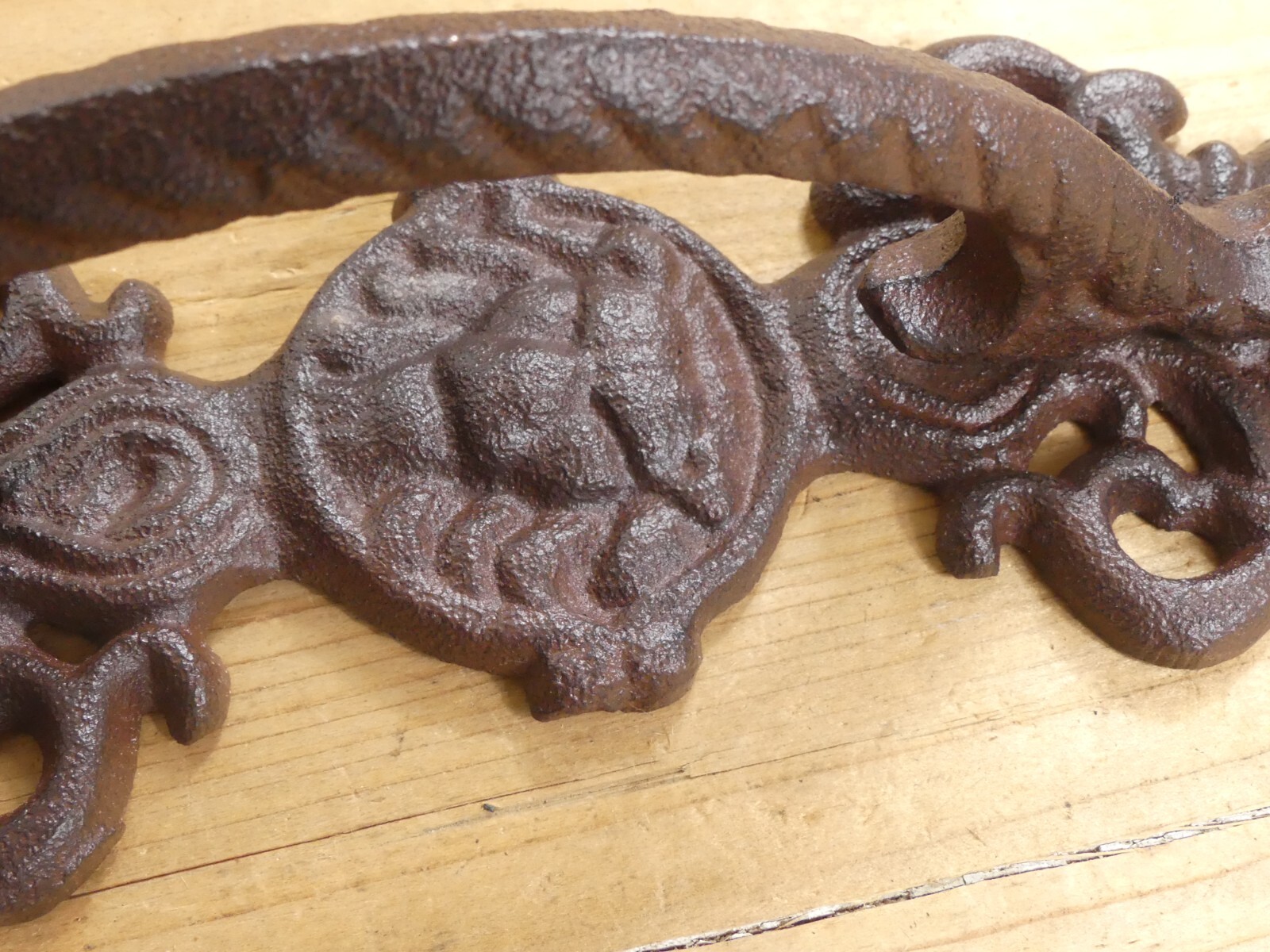 2 LARGE HANDLES RUSTIC CAST IRON BARN DOOR HANDLES SHED GATE PULLS FANCY 8 1/2″