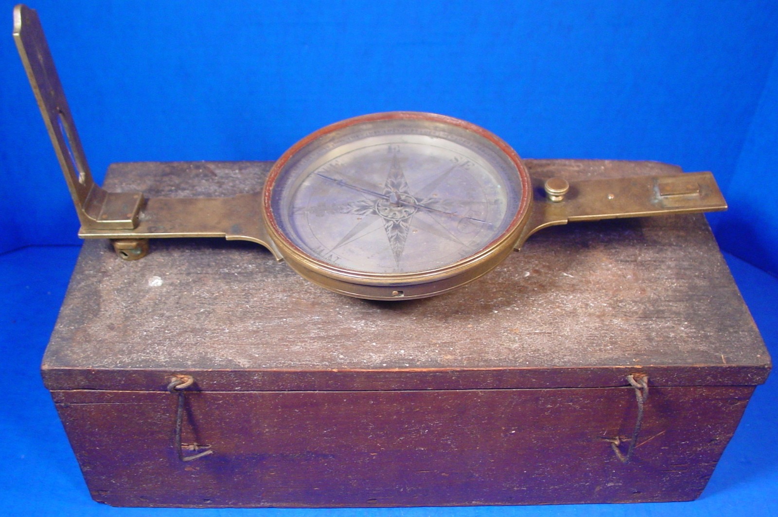 1740 John Gilbert Plain Compass + Original Box – Rare 18th Century Compass