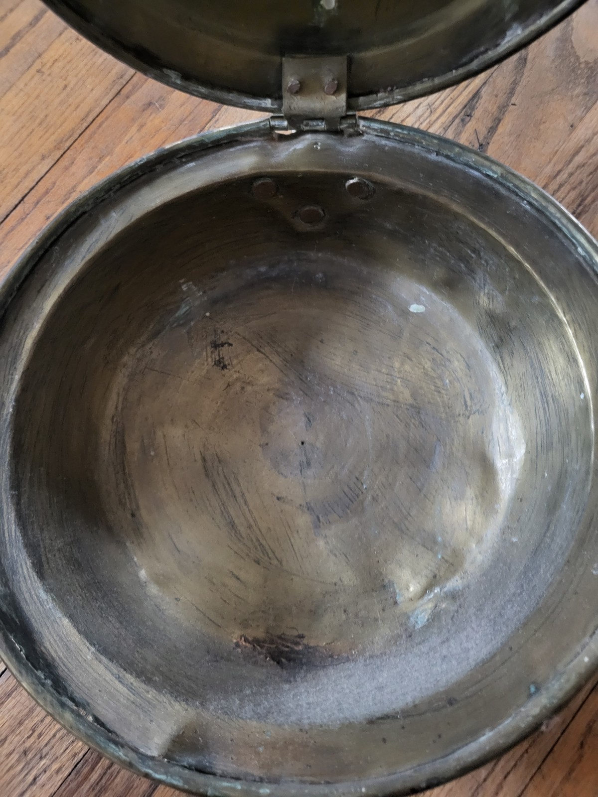Early Antique Brass Bed Warmer Primitive Metal Work 1800’s 19thC. Wooden Handle