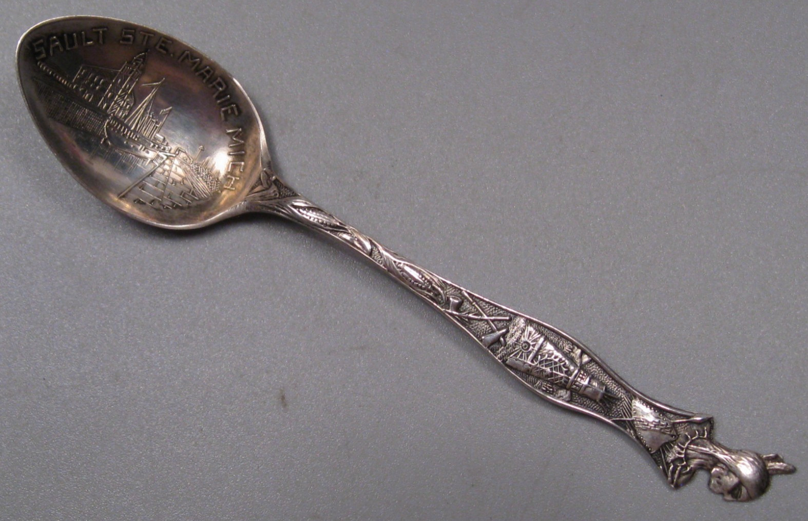 Vintage Sterling Silver .925 Sault Ste. Marie MI/Indian Souvenir Spoon 3.4g #20