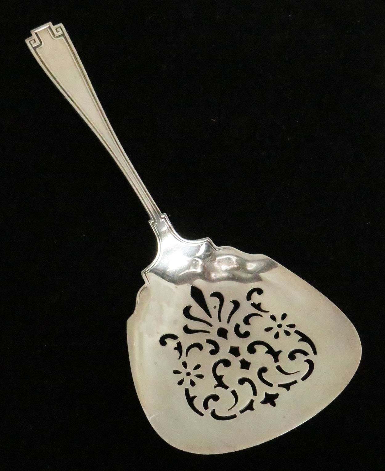 GORHAM ETRUSCAN STERLING SILVER 7 7/8″ TOMATO SERVER