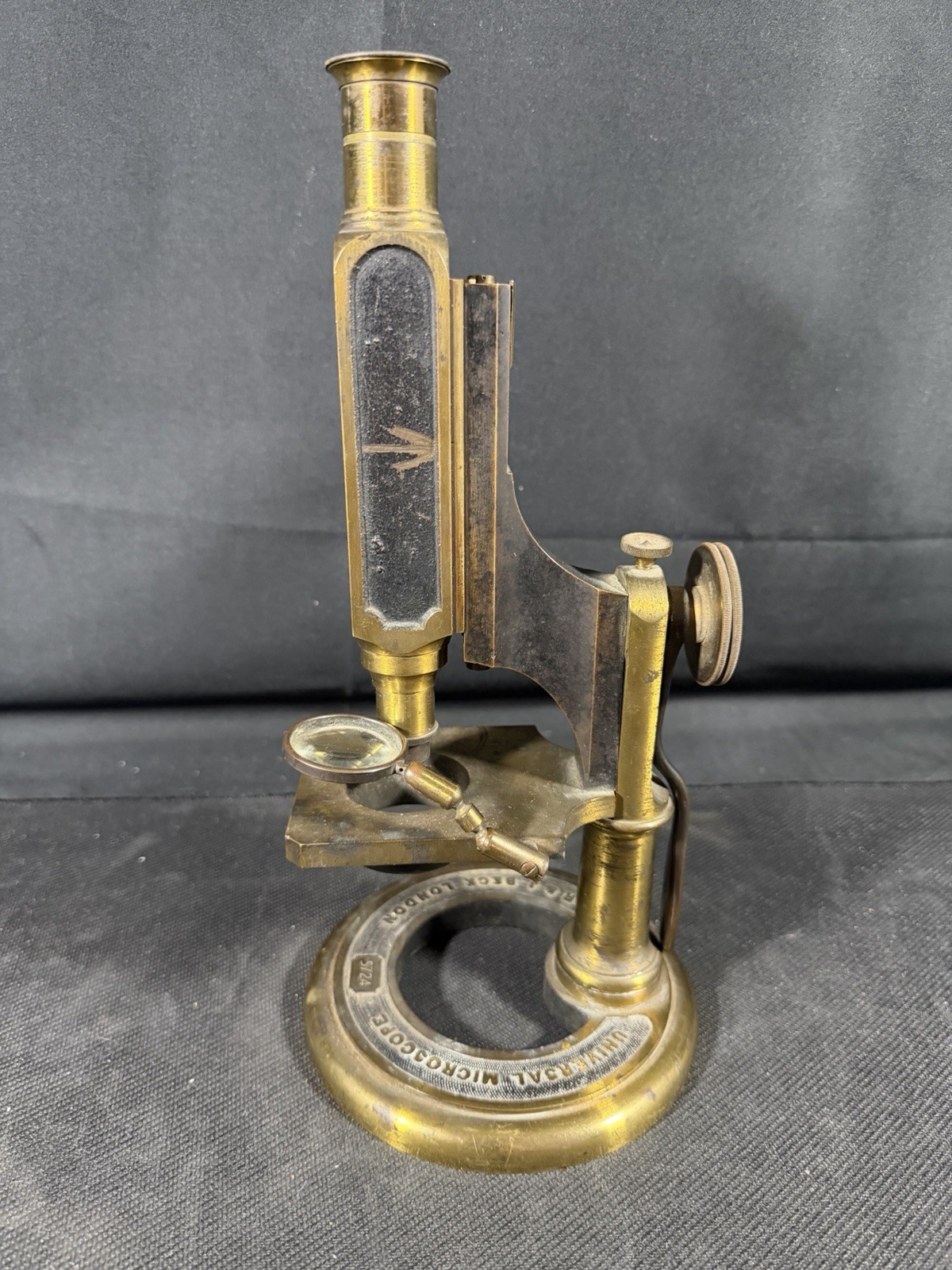 Antique R & J Beck Ltd Universal Microscope No. 5724 Brass w/ Original Case