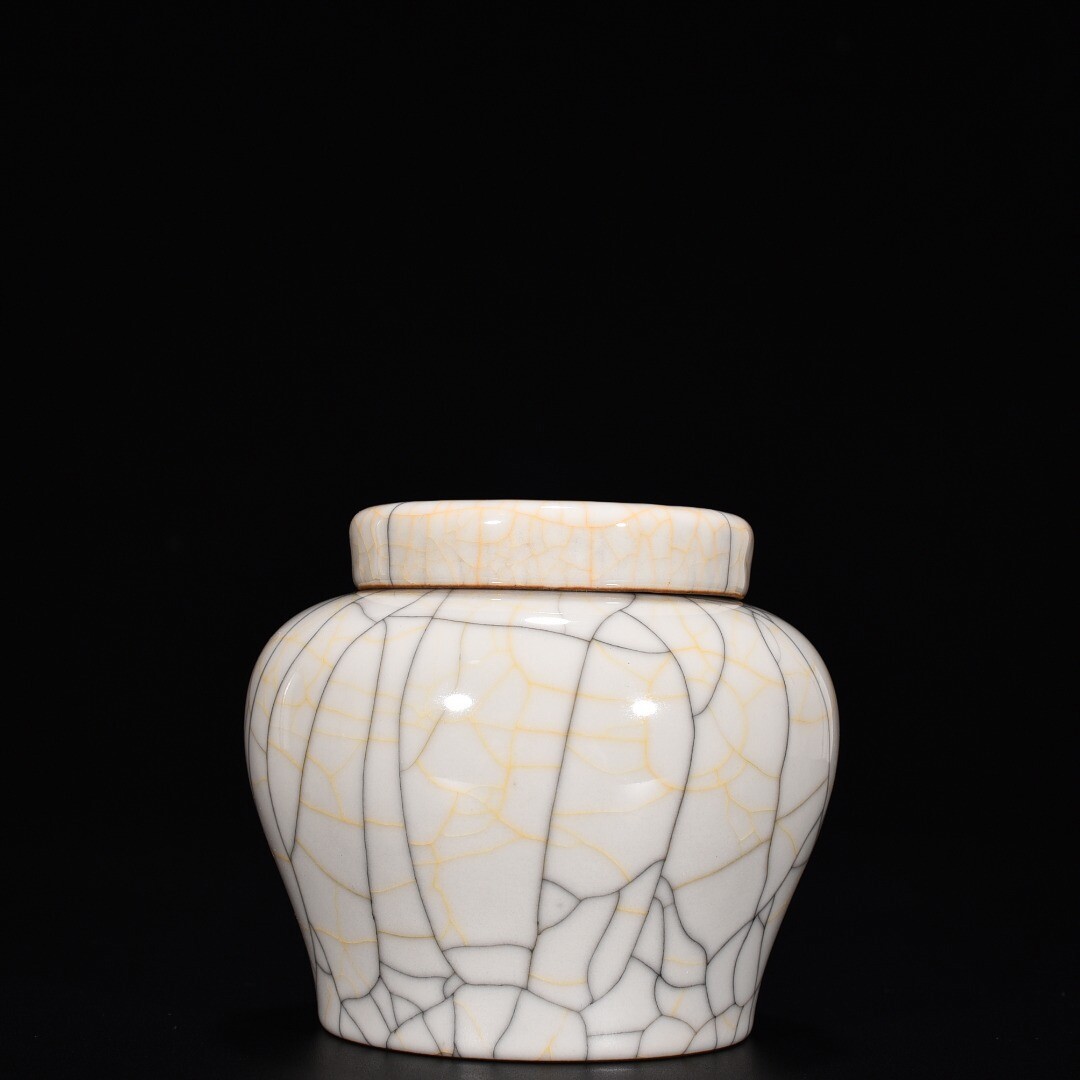 4.3″ China old ming dynasty Porcelain chenghua mark white glaze open slice pot