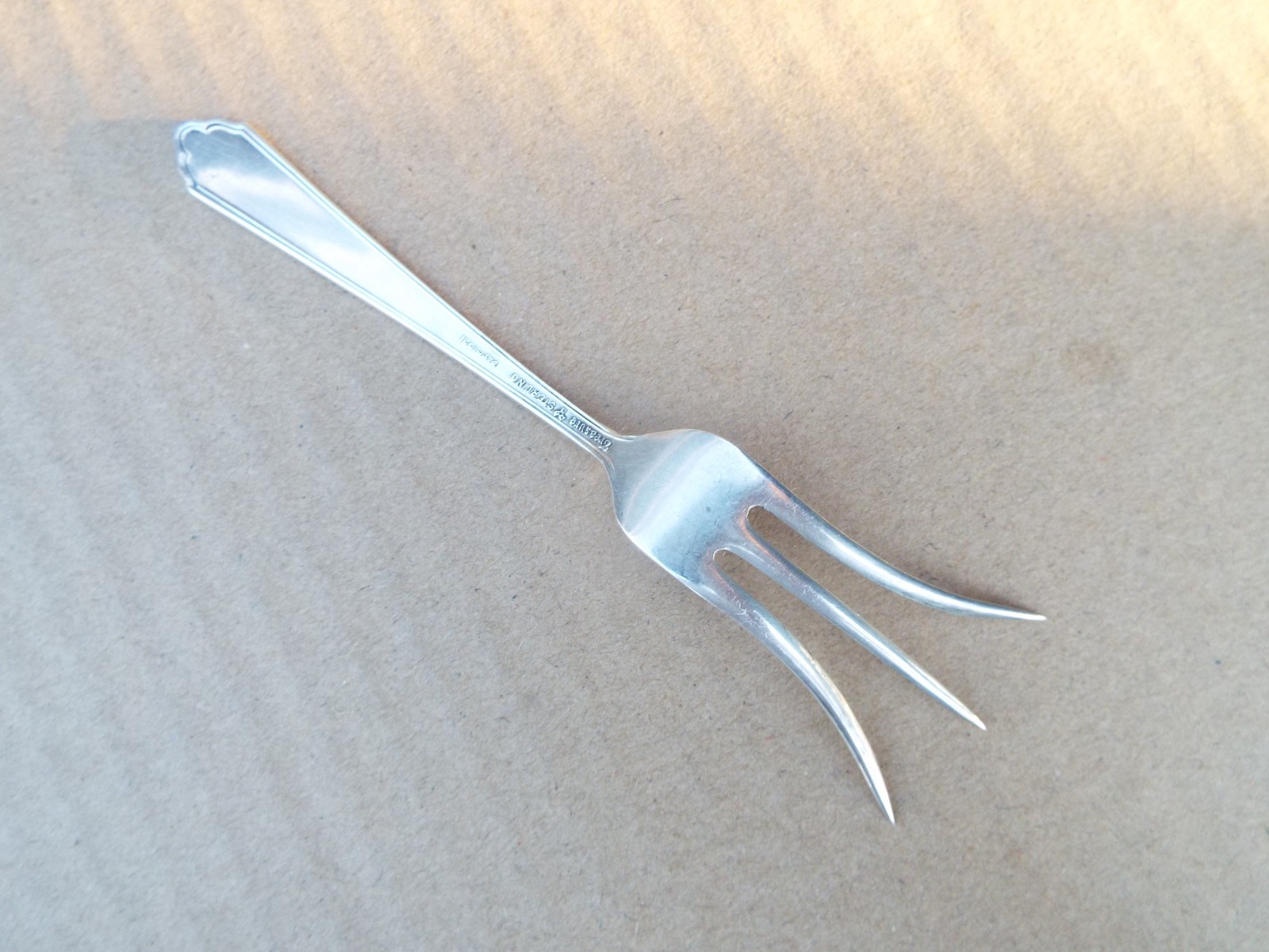 Antique 1921 Mary II Lunt Sterling Silver Treasure Lemon Fork