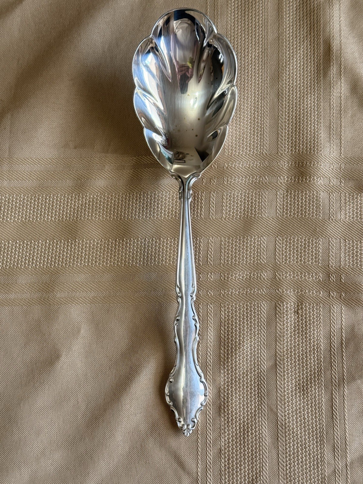 International Deep Silver Silverware Set Some Pieces Missing