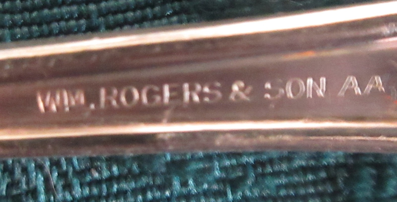 Kensington Salad Forks WM ROGERS & SON AA Lot of 6 Floral 6 1/8” Long
