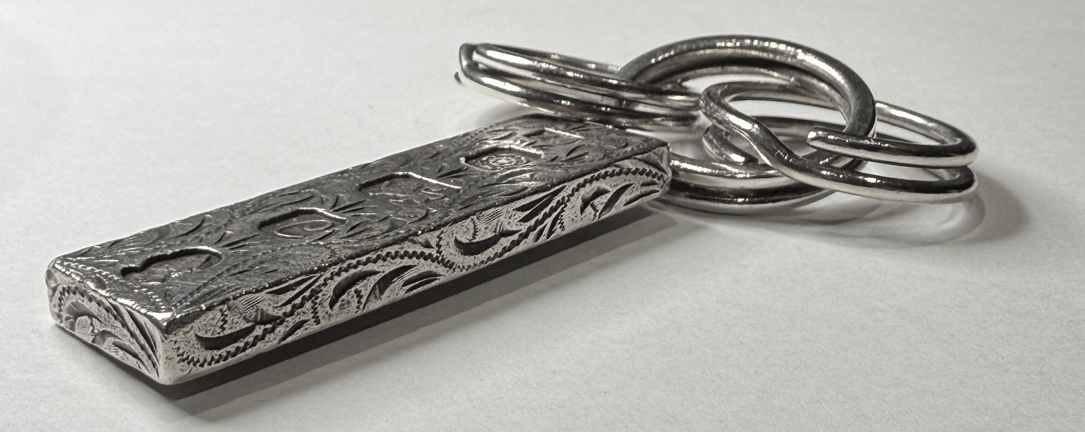 United Kingdom – Solid Sterling Silver Key holder with Pendant /Bar