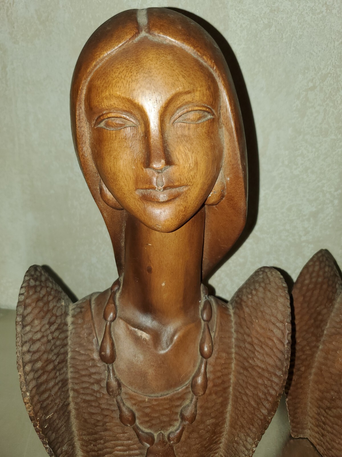 ONE Vintage Carved Wooden Lady Bust Statue 14”X 7” X 5” *BUYER GETS ONE* AS IS!