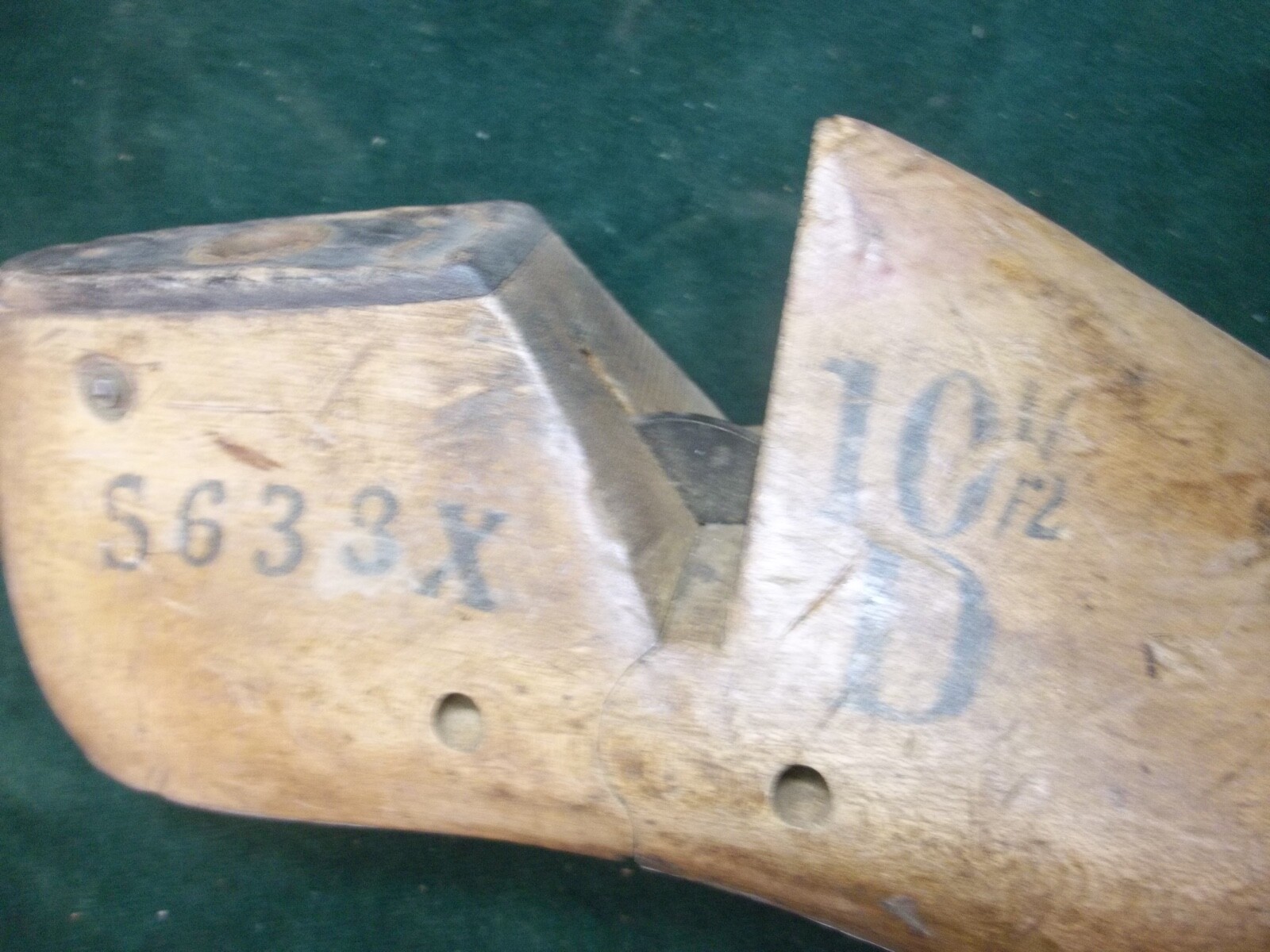 VINTAGE PAIR Wood Size 10-1/2 D S638X Industrial Shoe Factory Last Mold #C-65