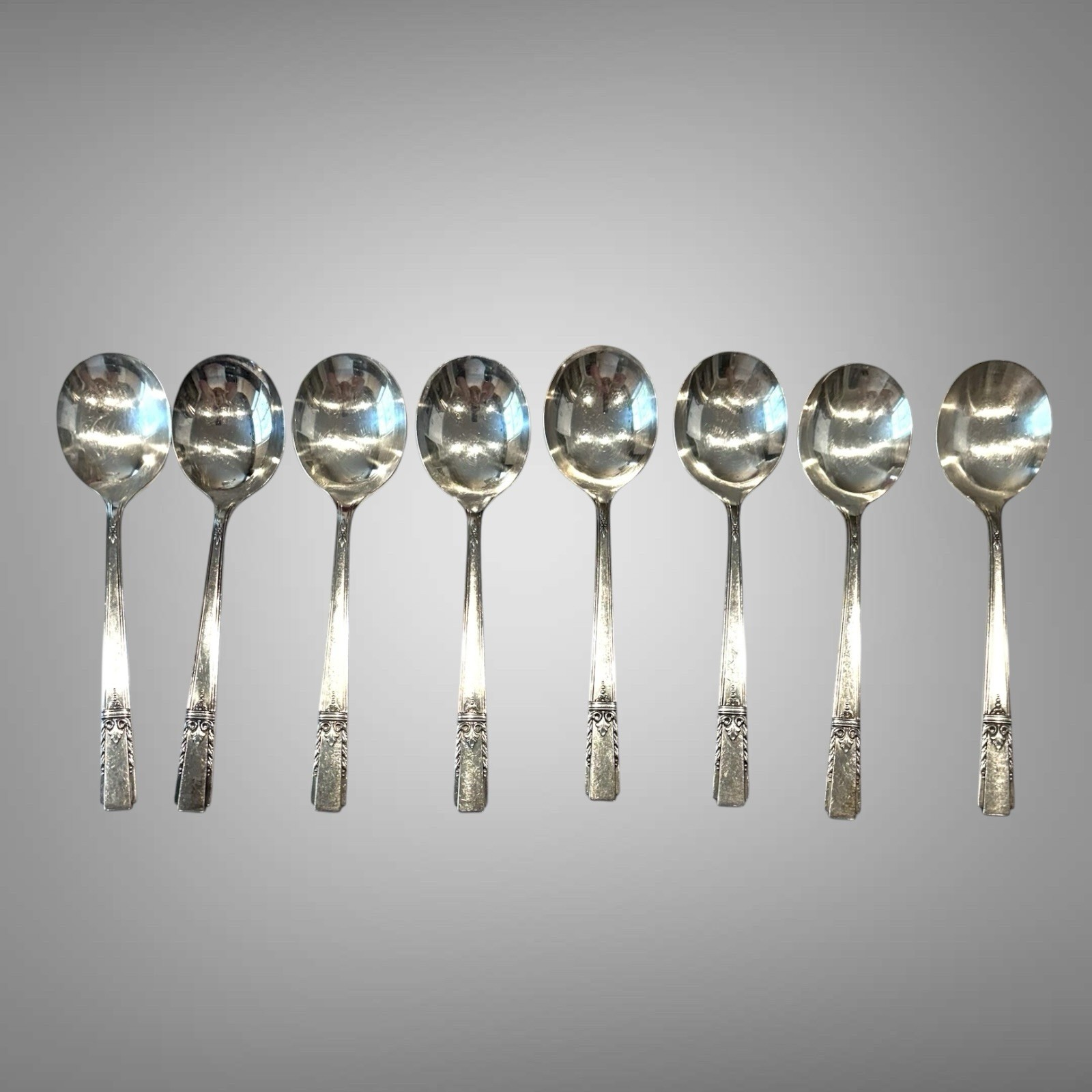 Vintage Oneida Lady Drake (1940) Flatware Silverware 31 Pieces Silverplate AA