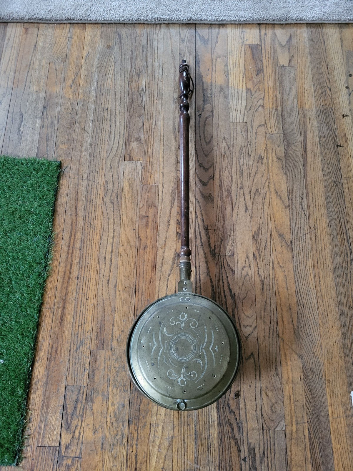 Early Antique Brass Bed Warmer Primitive Metal Work 1800’s 19thC. Wooden Handle