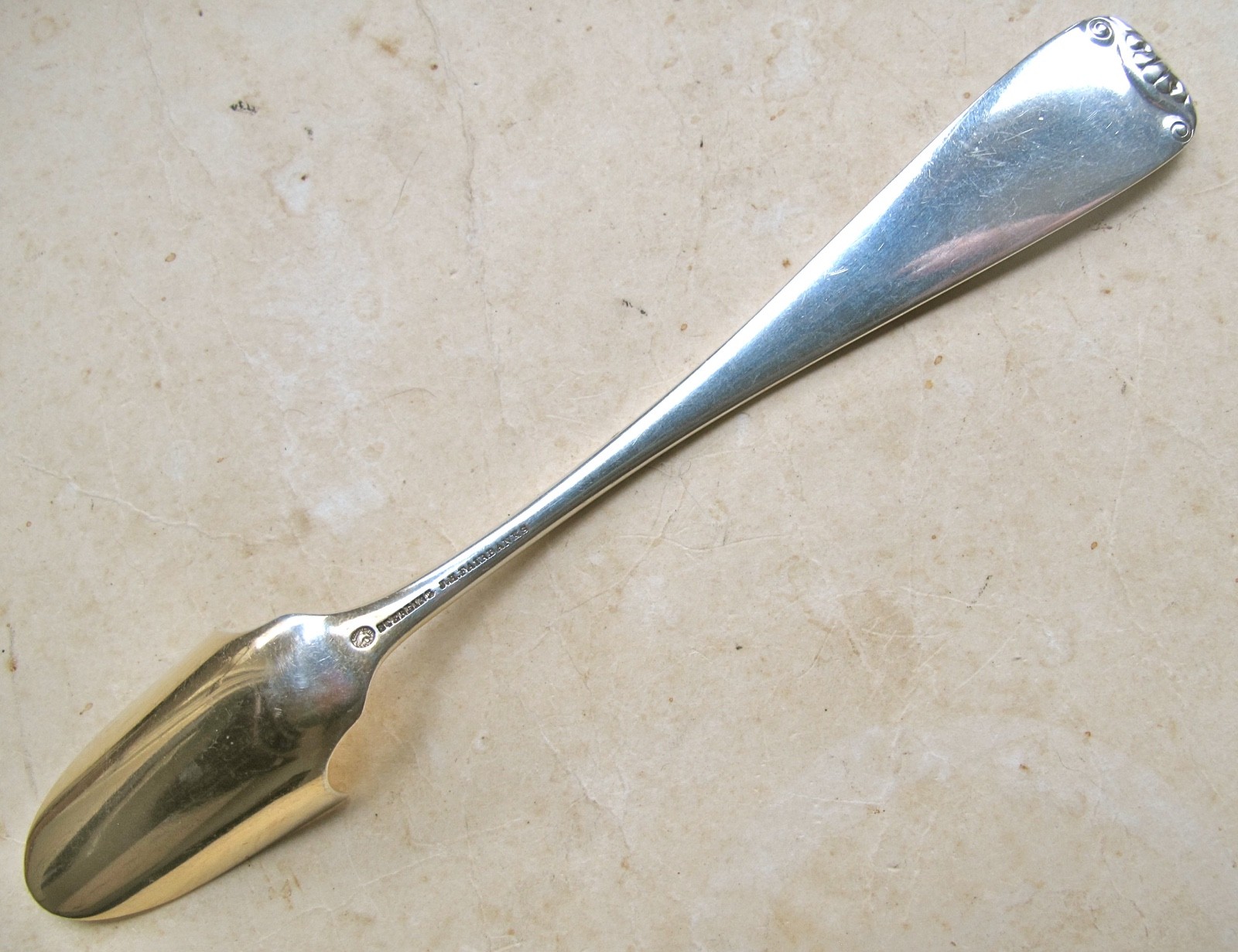 Durgin ☛ RENAISSANCE ☚ Sterling Silver Cheese Scoop 8 1/8″ No Mono Gold Washed