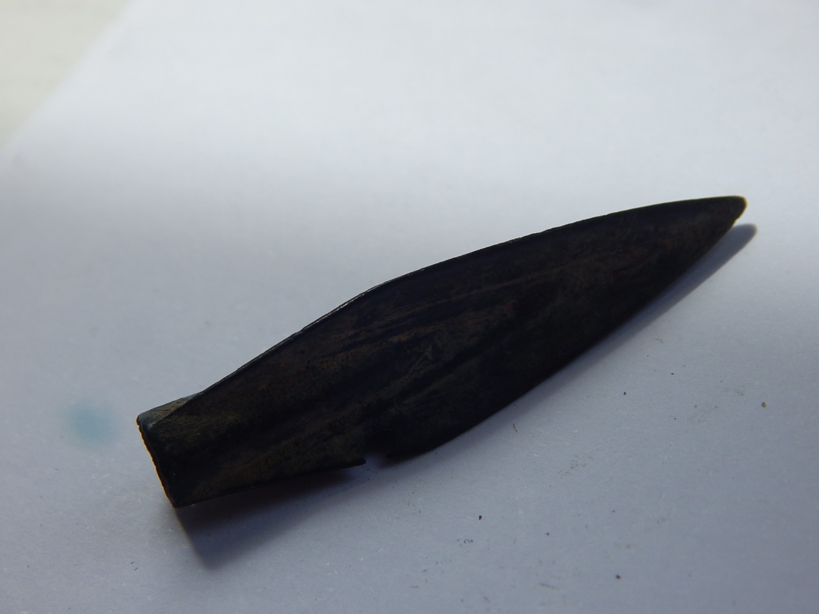 ANCIENT ANTIQUE EXCAVATED BRONZE ARROW HEAD DATE & ORIGIN UNKNOWN