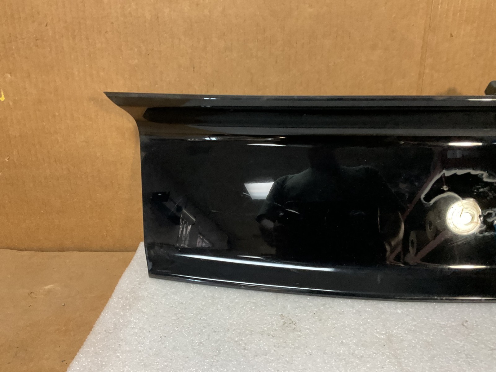 2015 2023 FORD MUSTANG REAR TRUNK DECK LID SHELL MOLDING