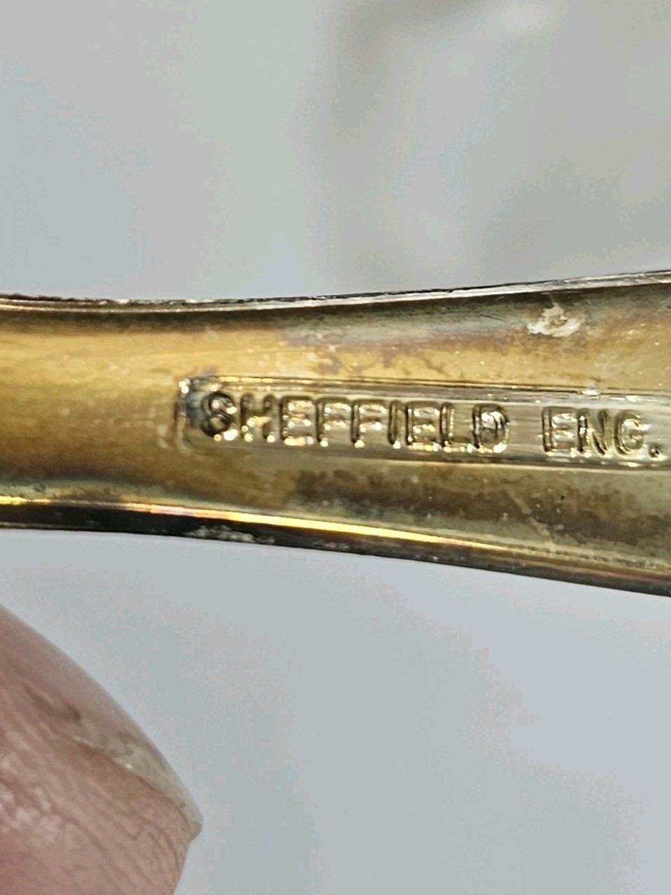 Vintage ~ Butter Knife 5.25″ Silver-Plated Sheffield Eng. Scroll Decorated Blade