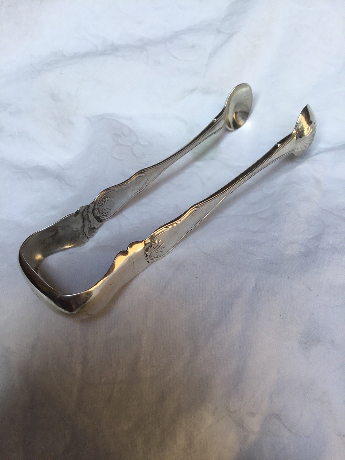 SILVER – SUGAR TONGS – AMERICAN COIN – HARVEY LEWIS – 1783-1835 – PHILA, PA.
