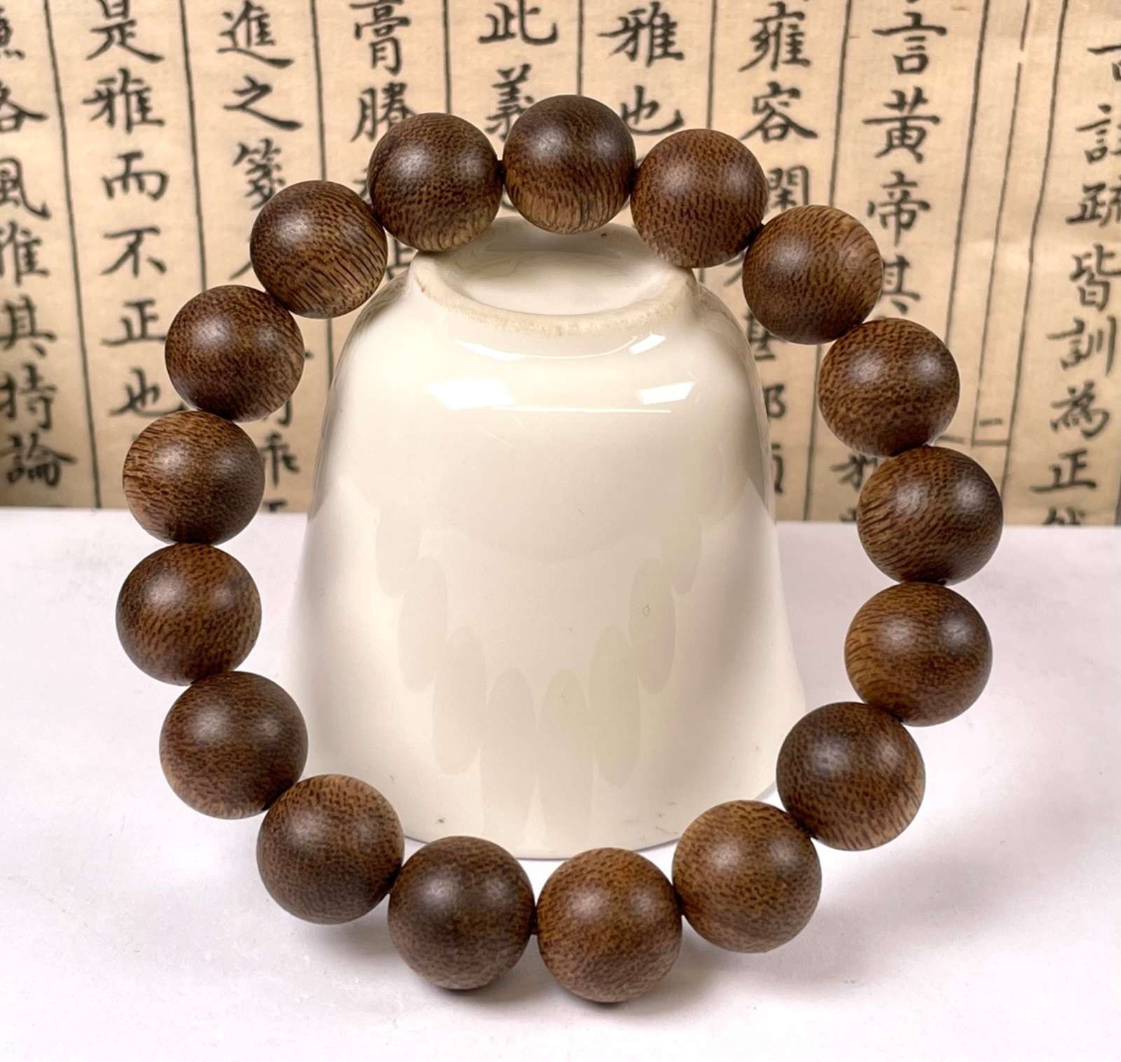 12mm Chinese Natural Eaglewood Handmade Exquisite Bracelets 17168