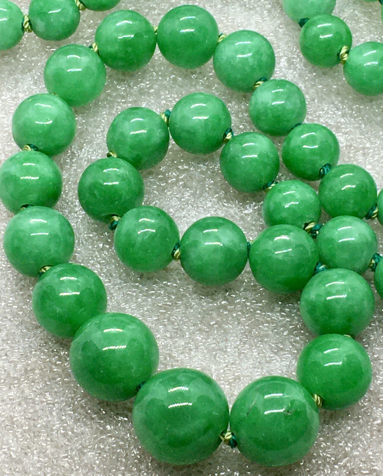 NATURAL BURMESE ICY EMERALD GREEN JADEITE JADE A BEAD NECKLACE 100% MONEY BACK