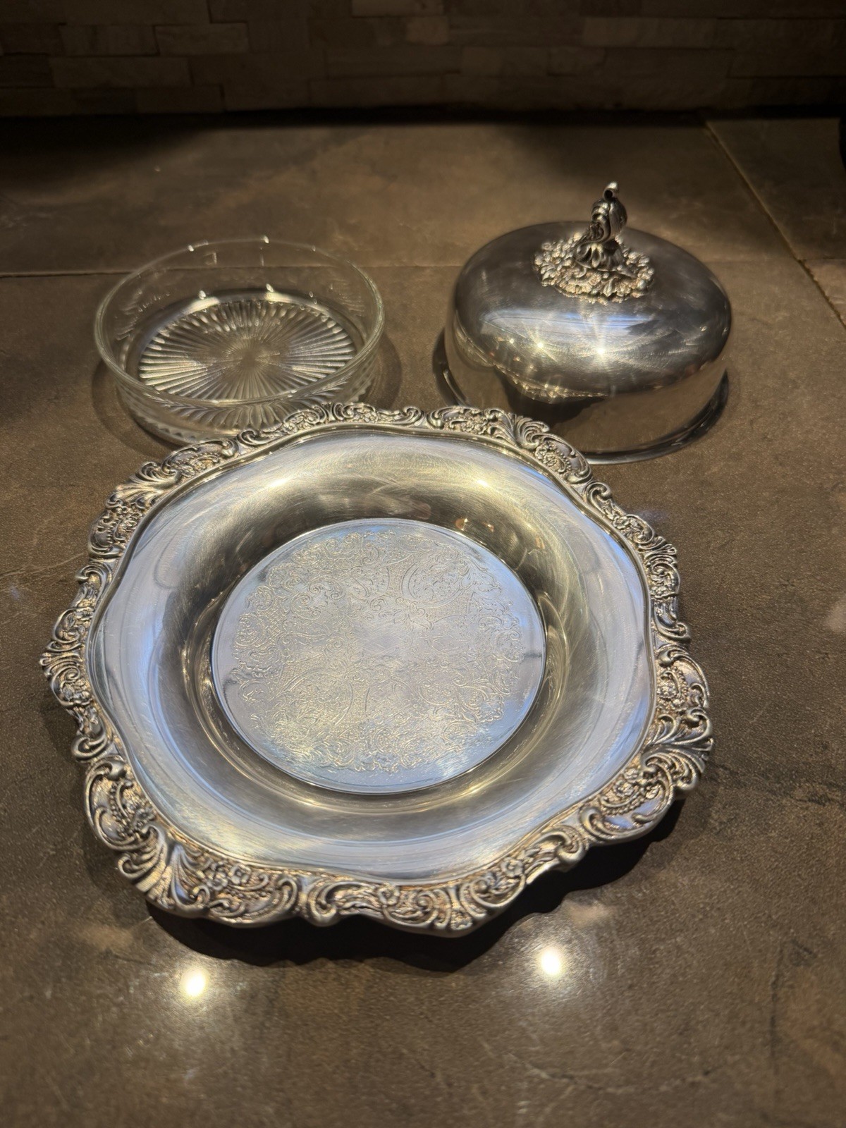 Vintage Wallace Baroque Silverplate Round Covered Butter Dish 244 Glass Liner