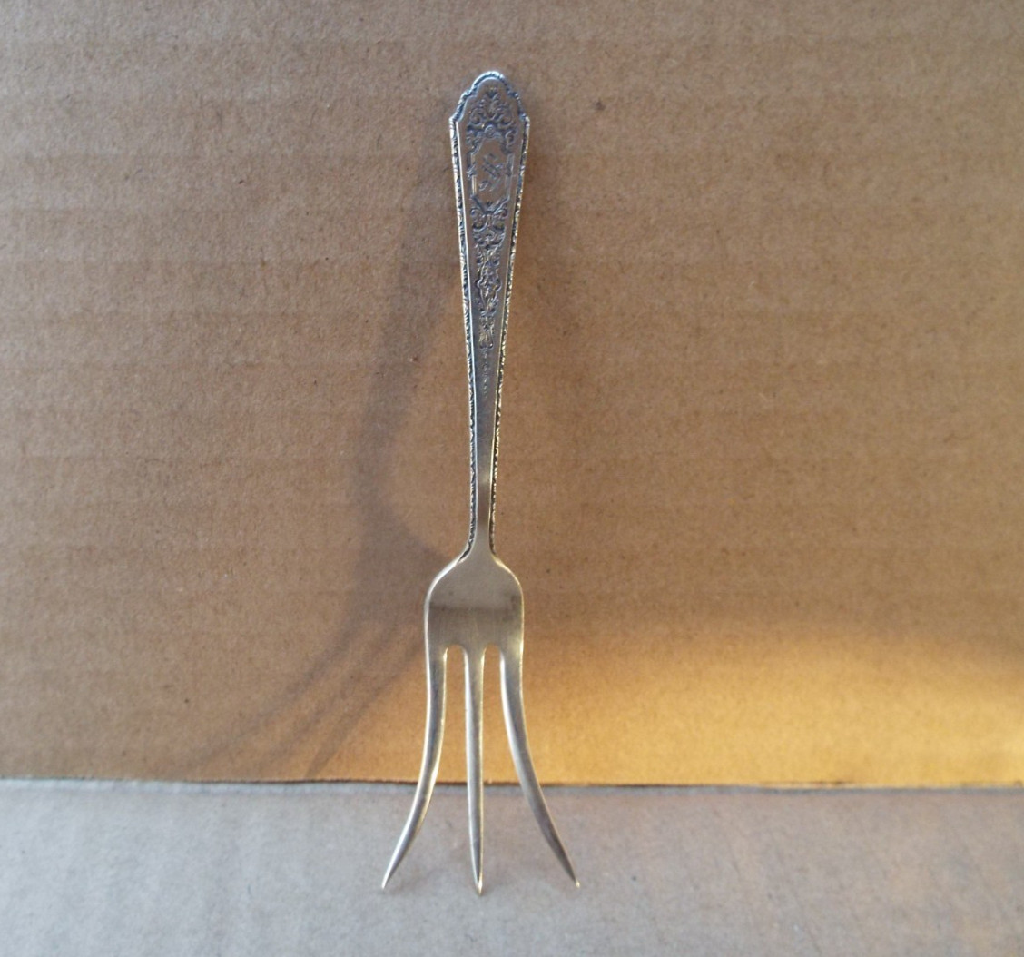 Antique 1921 Mary II Lunt Sterling Silver Treasure Lemon Fork